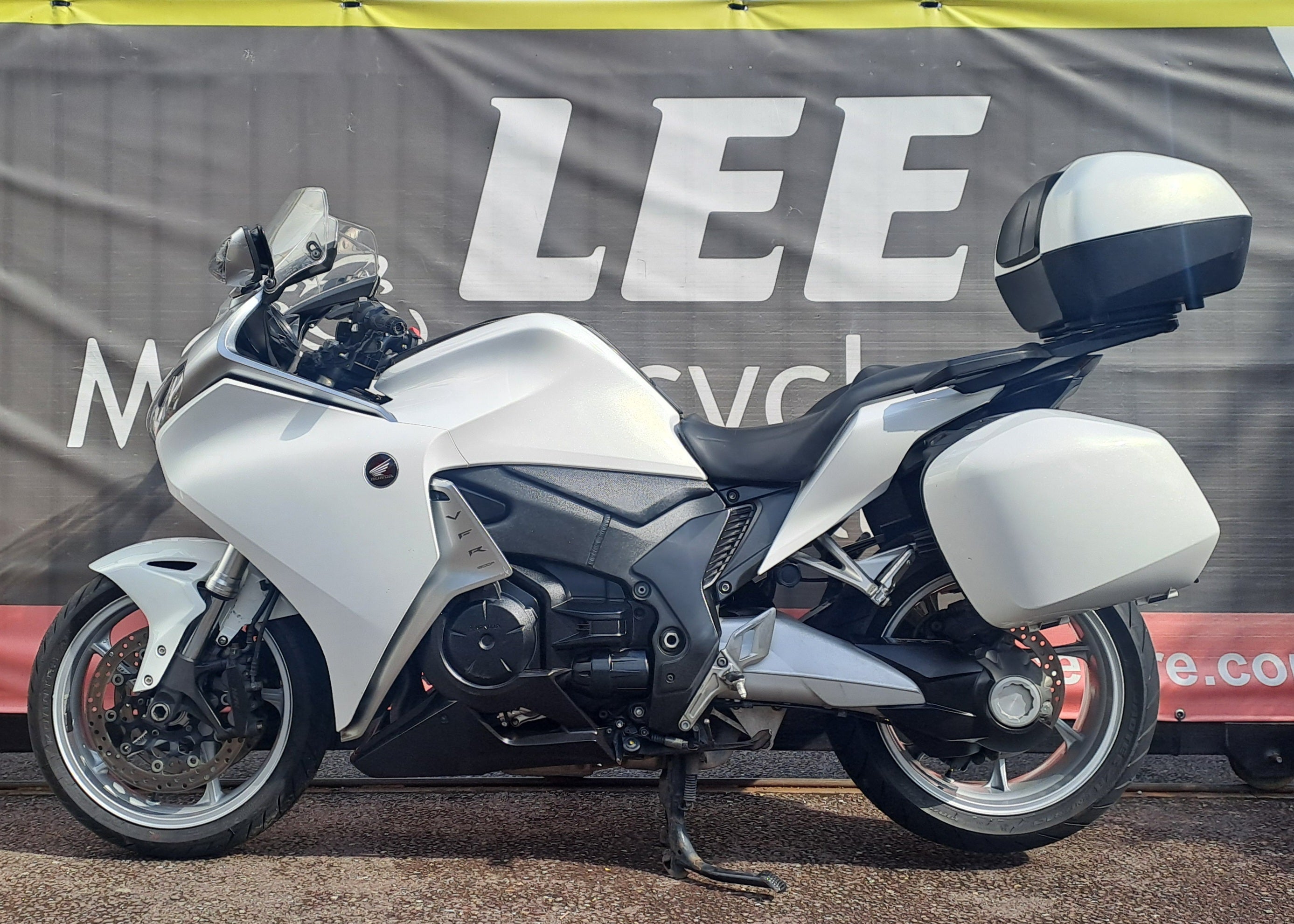 2013 HONDA VFR1200F DCT