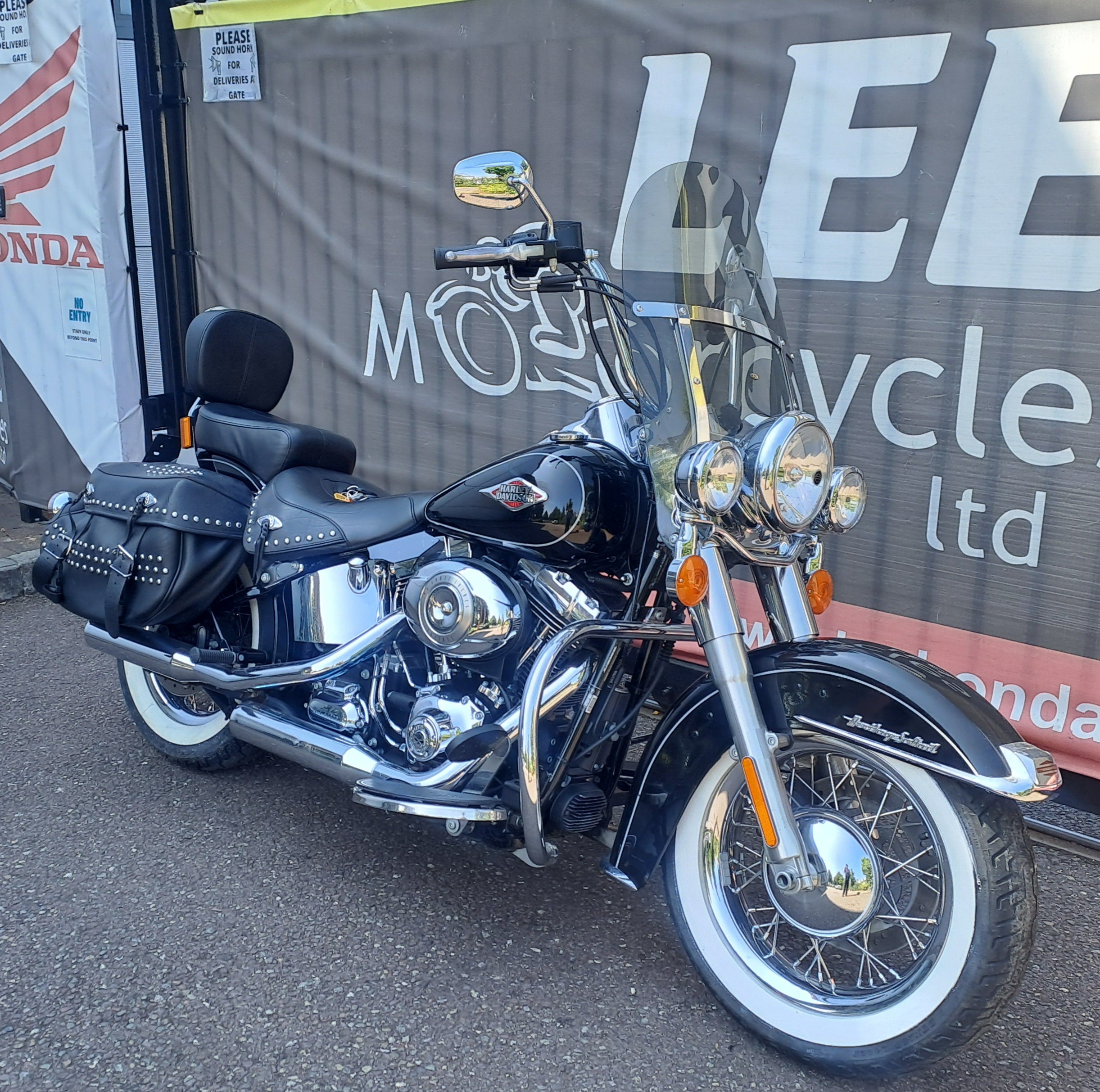 2013 HARLEY DAVIDSON FLSTC HERITAGE