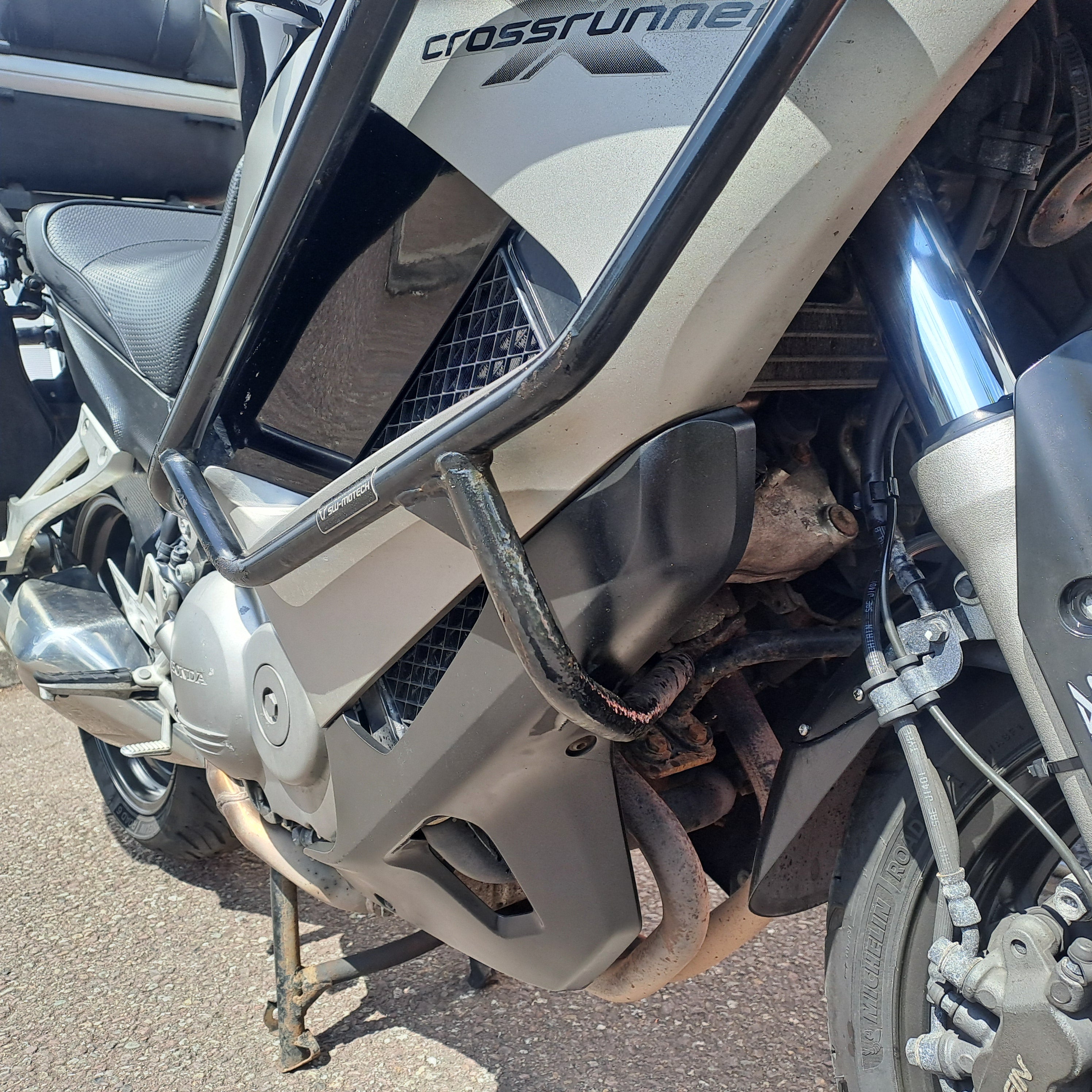 2011 HONDA VFR800X