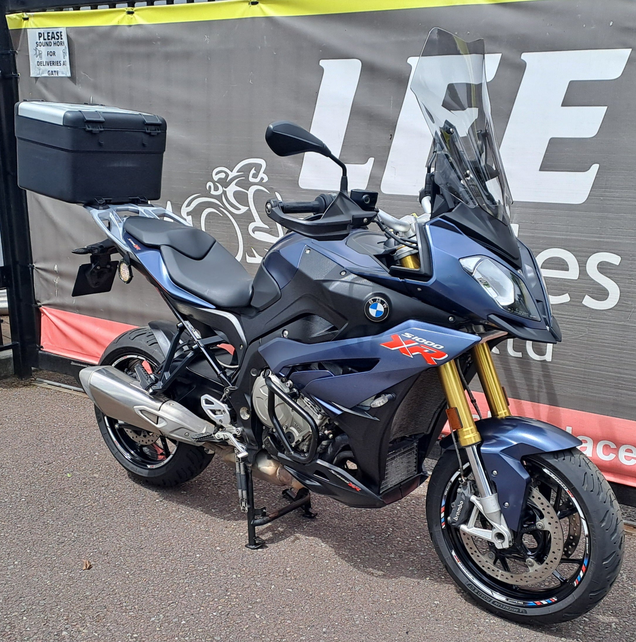 2017 BMW S1000XR