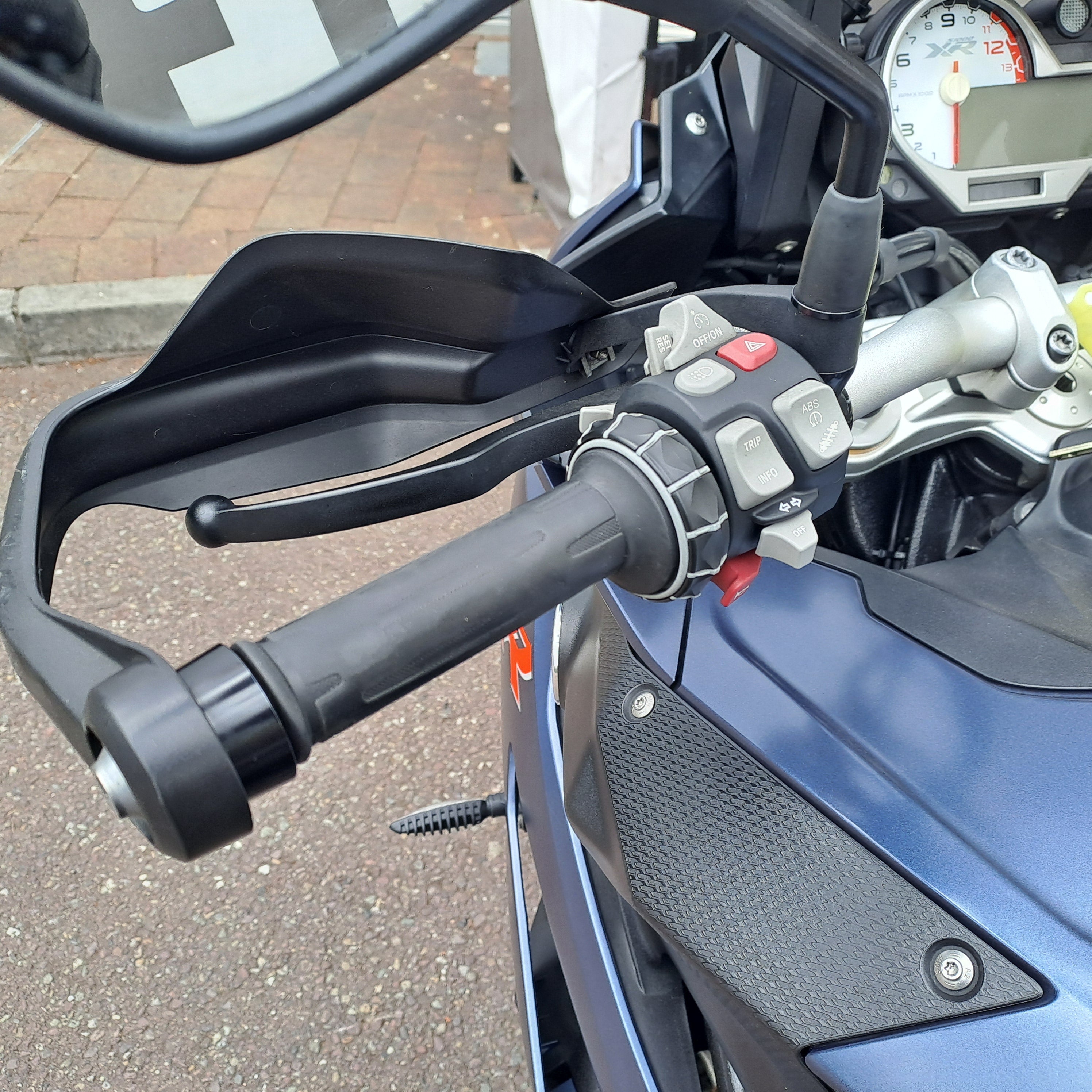 2017 BMW S1000XR