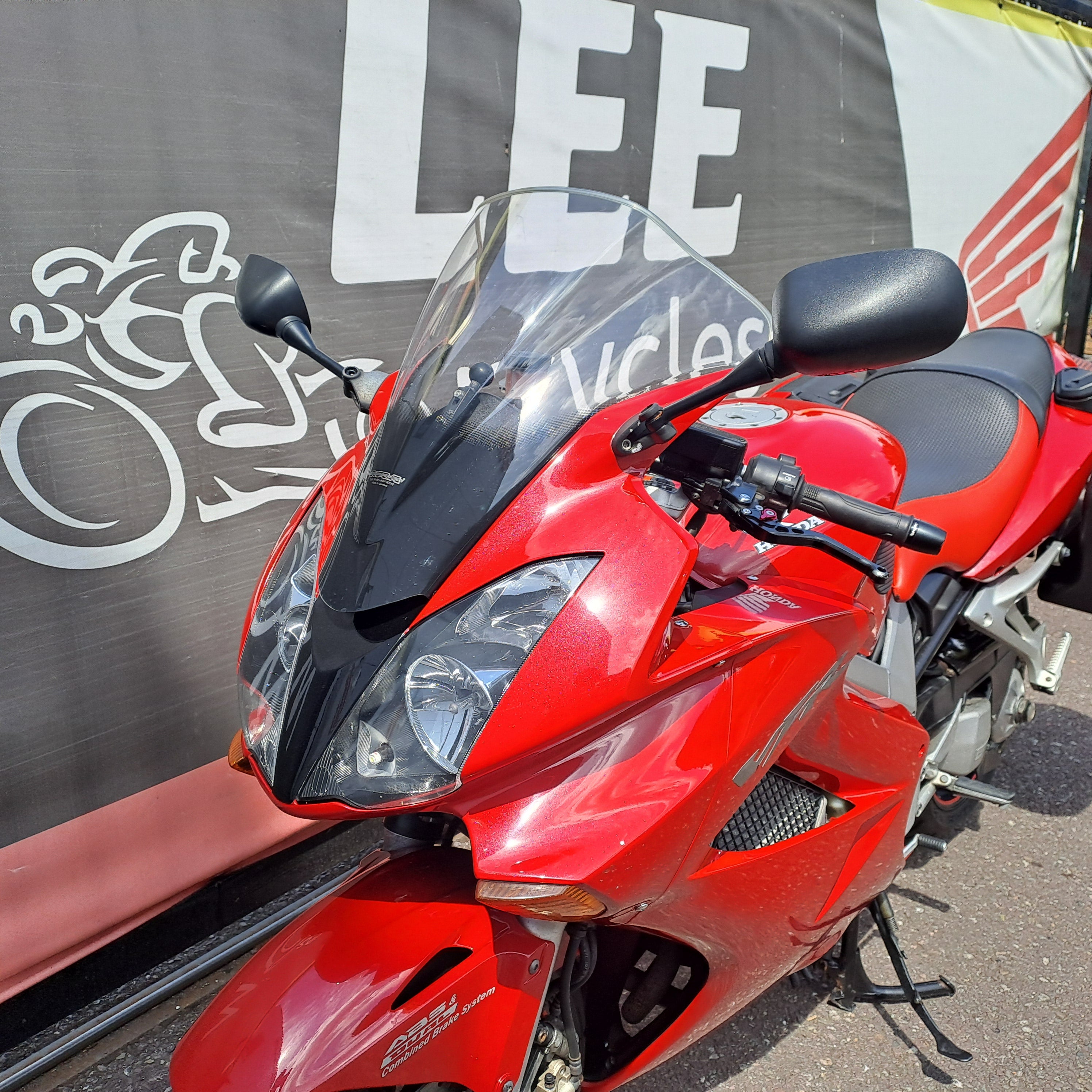 2002 HONDA VFR800 V-TEC