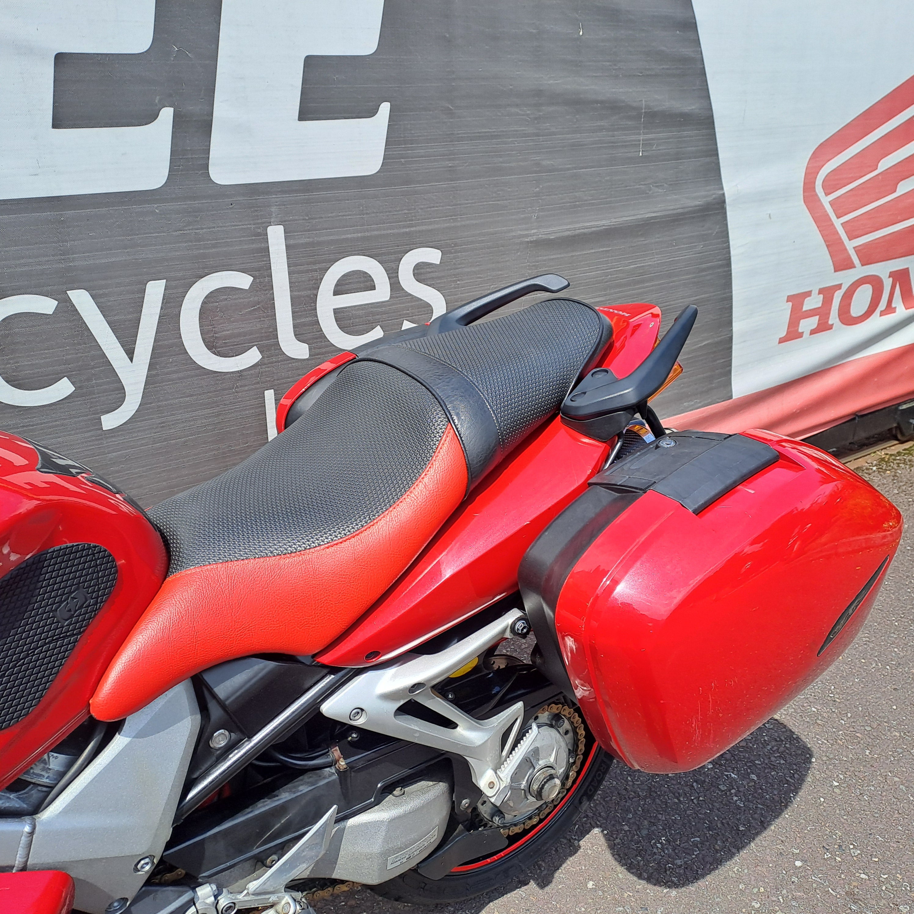 2002 HONDA VFR800 V-TEC