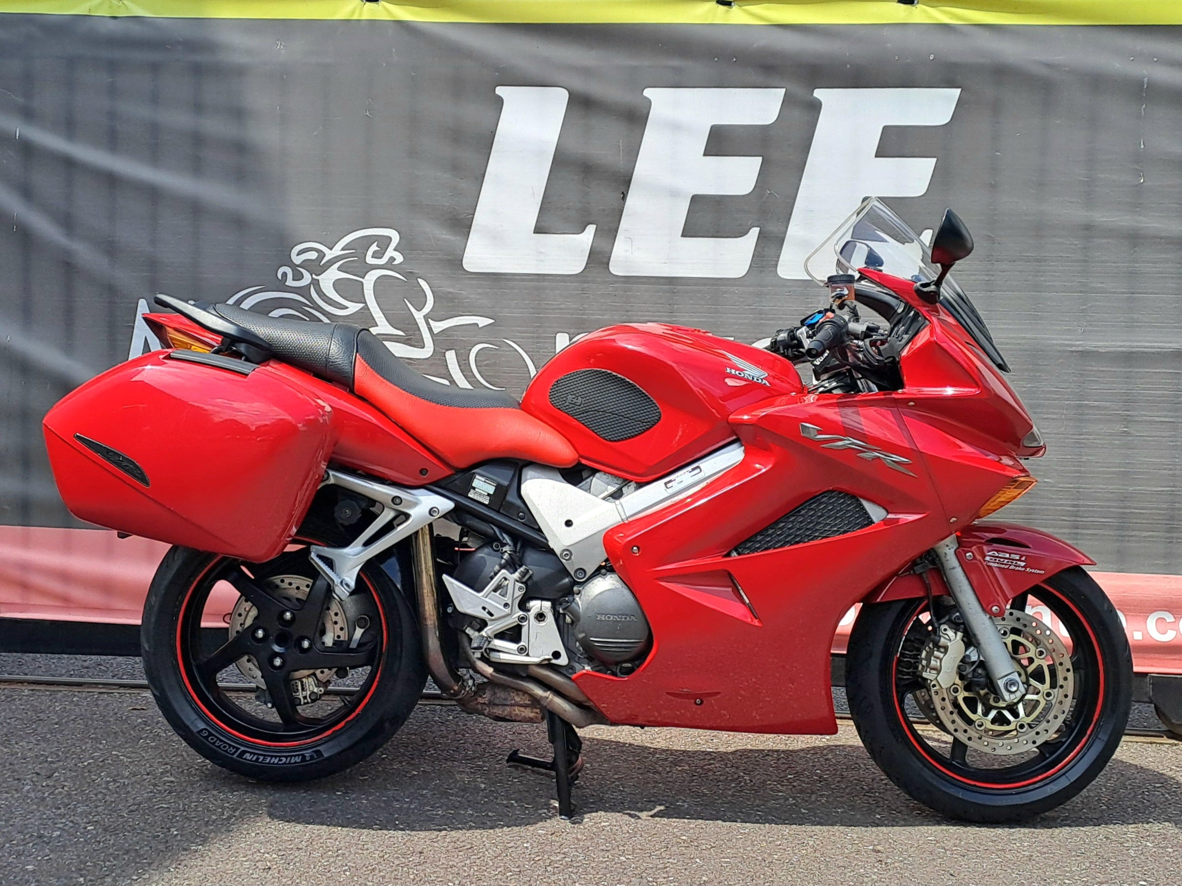 2002 HONDA VFR800 V-TEC