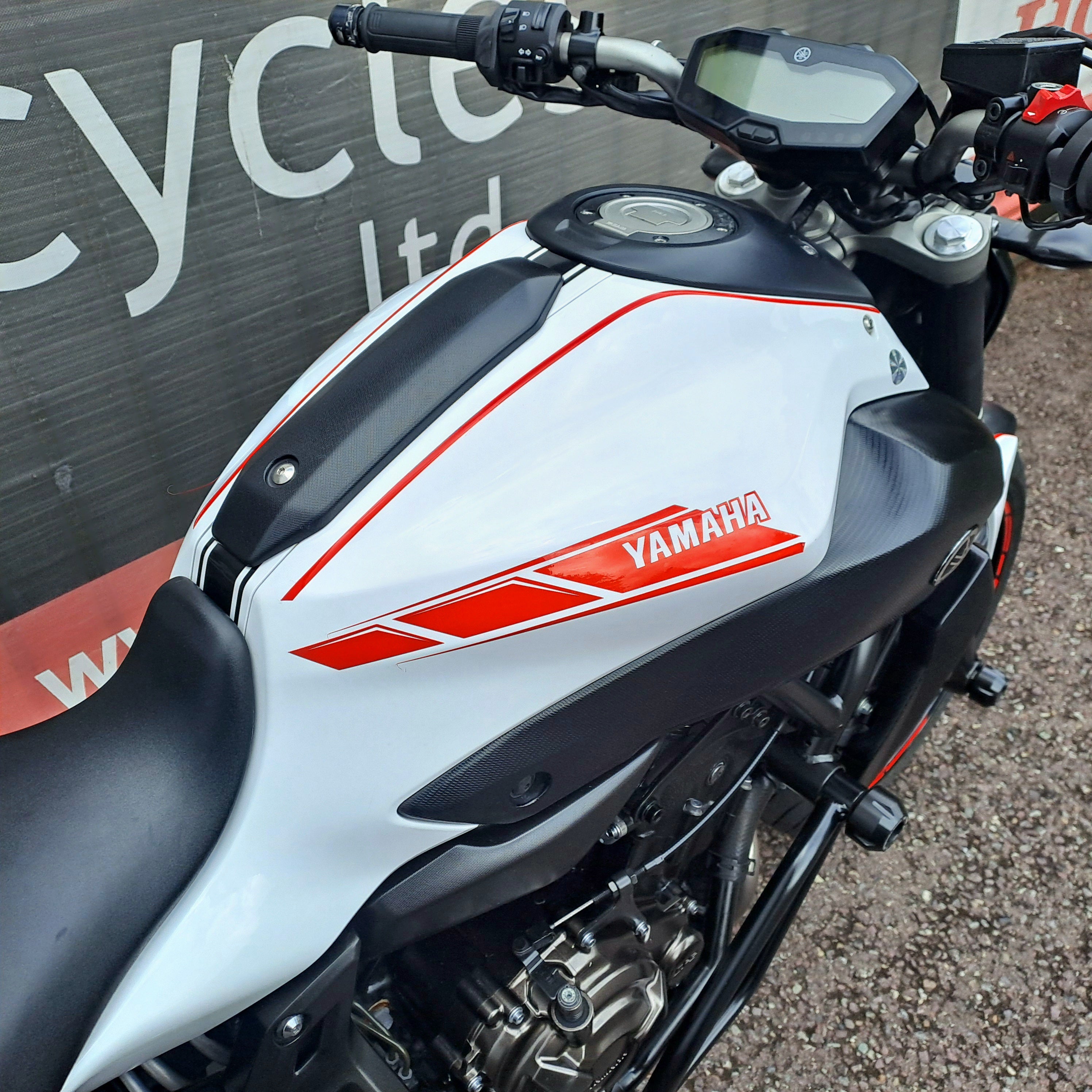 2018 YAMAHA MT-07
