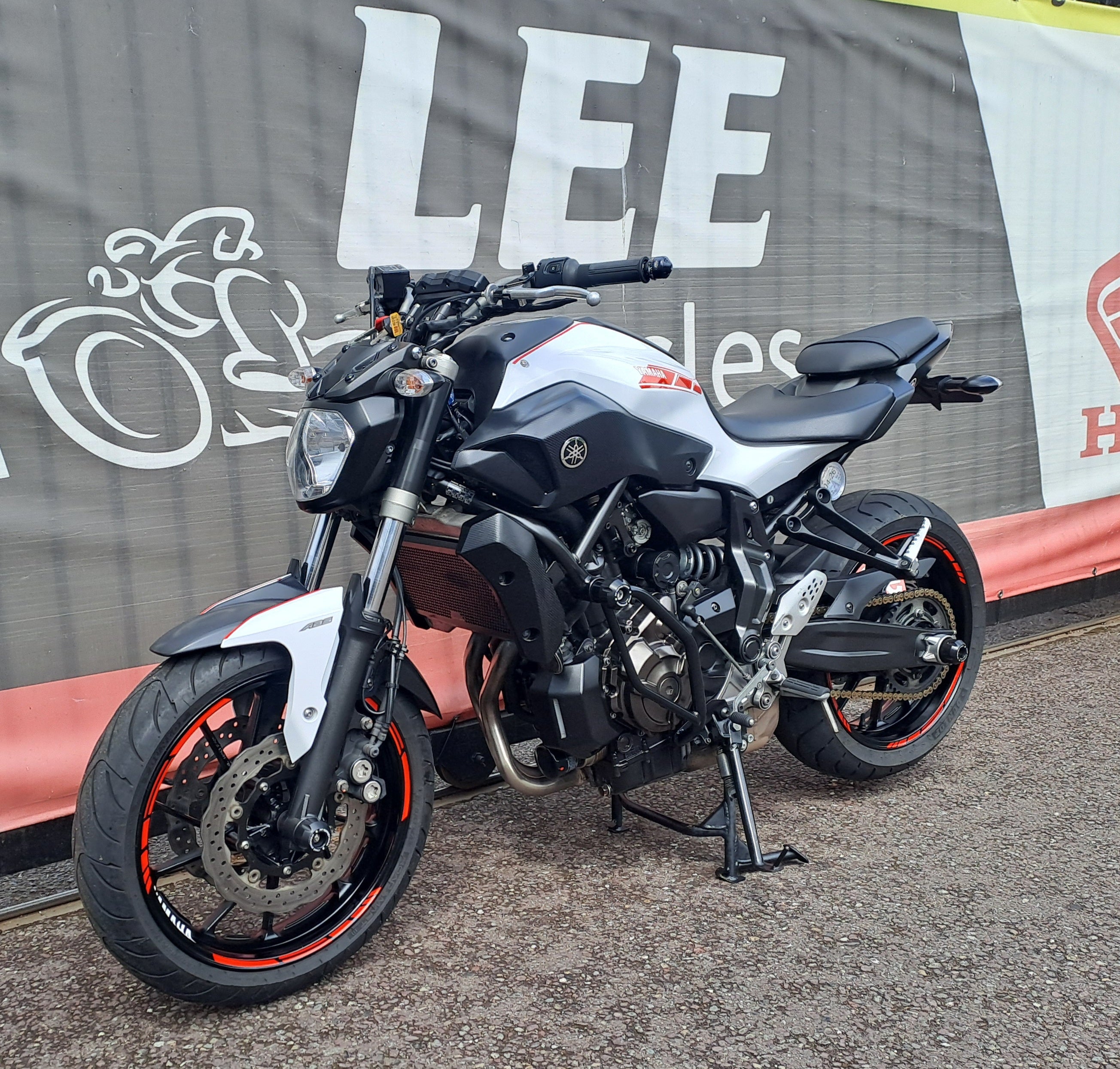 2018 YAMAHA MT-07