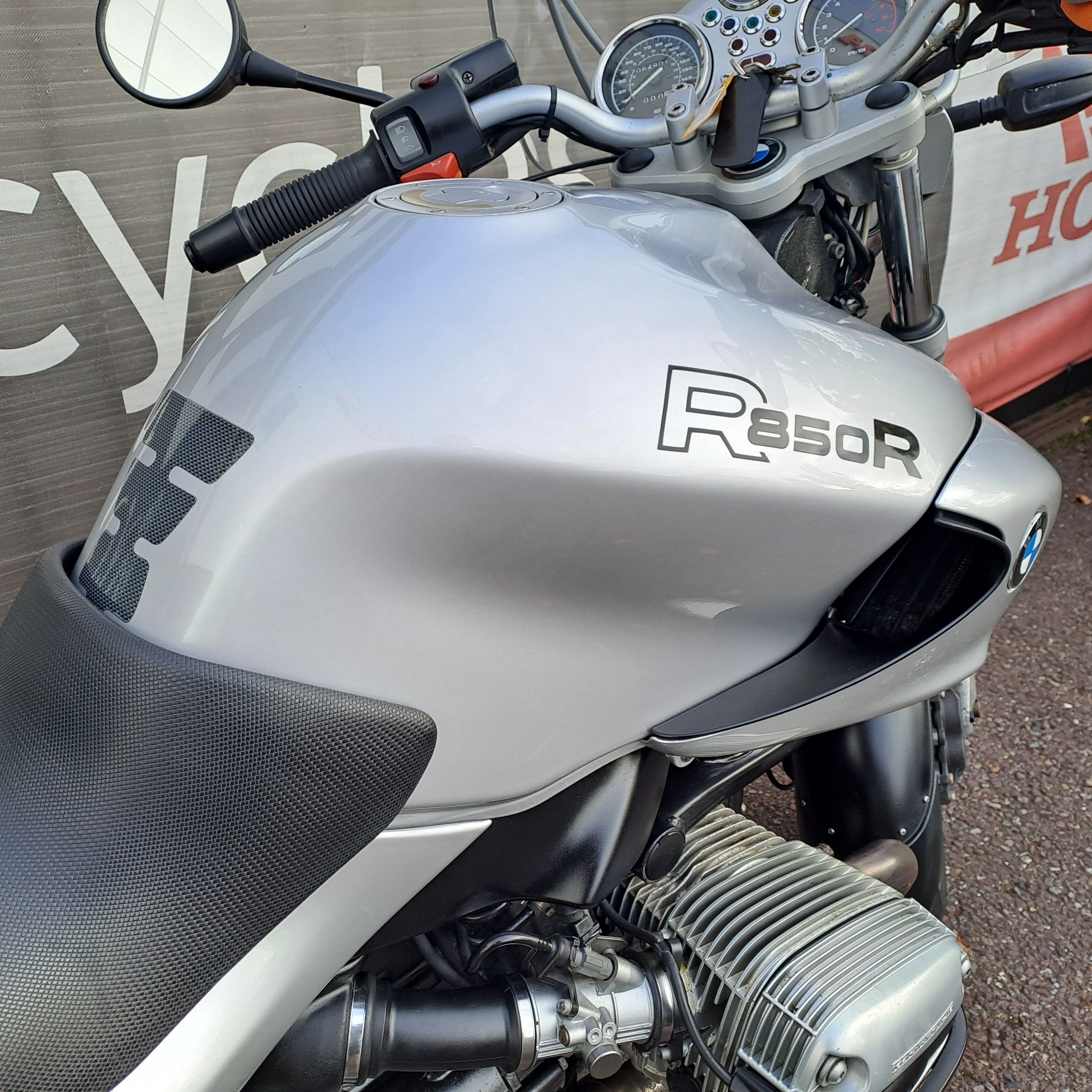 2004 BMW R850R