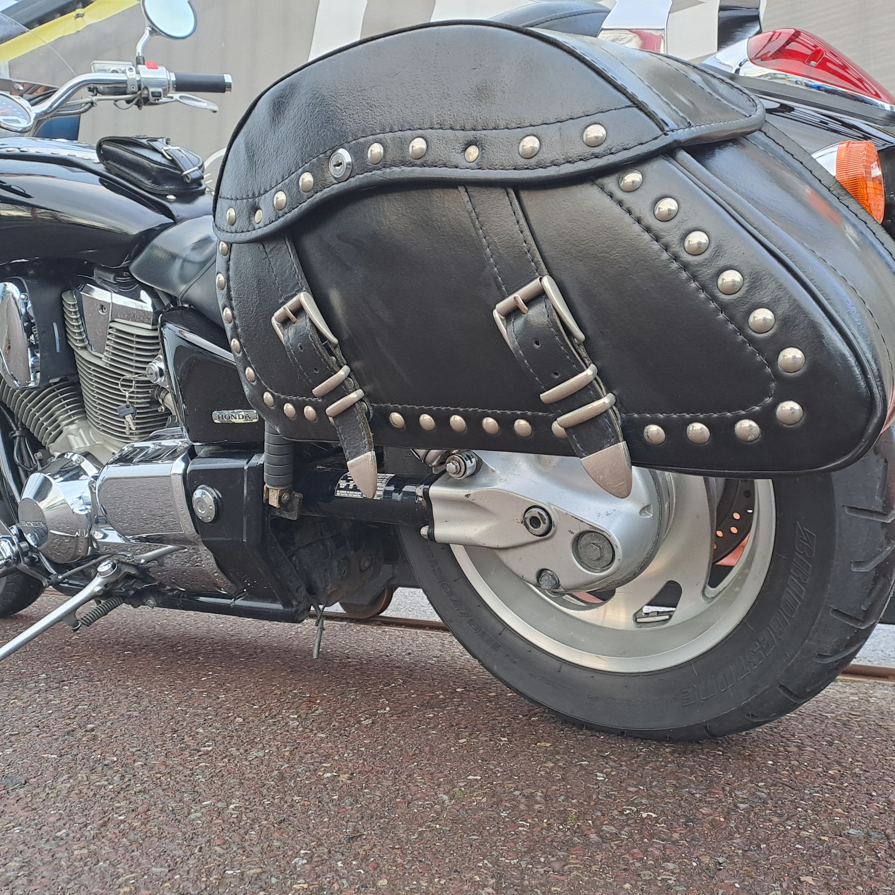 2011 HONDA VTX1800