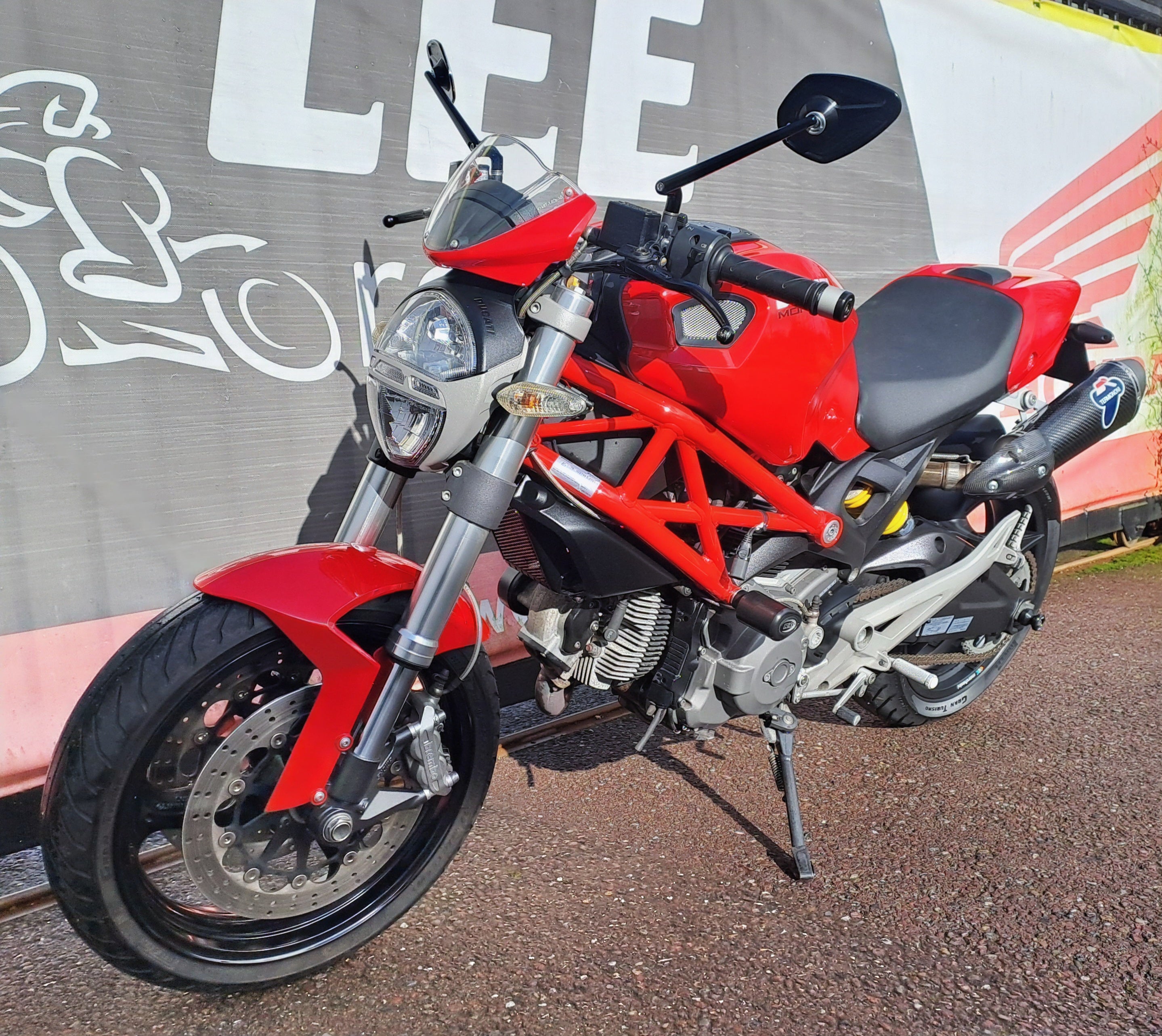 2009 DUCATI MONSTER 696