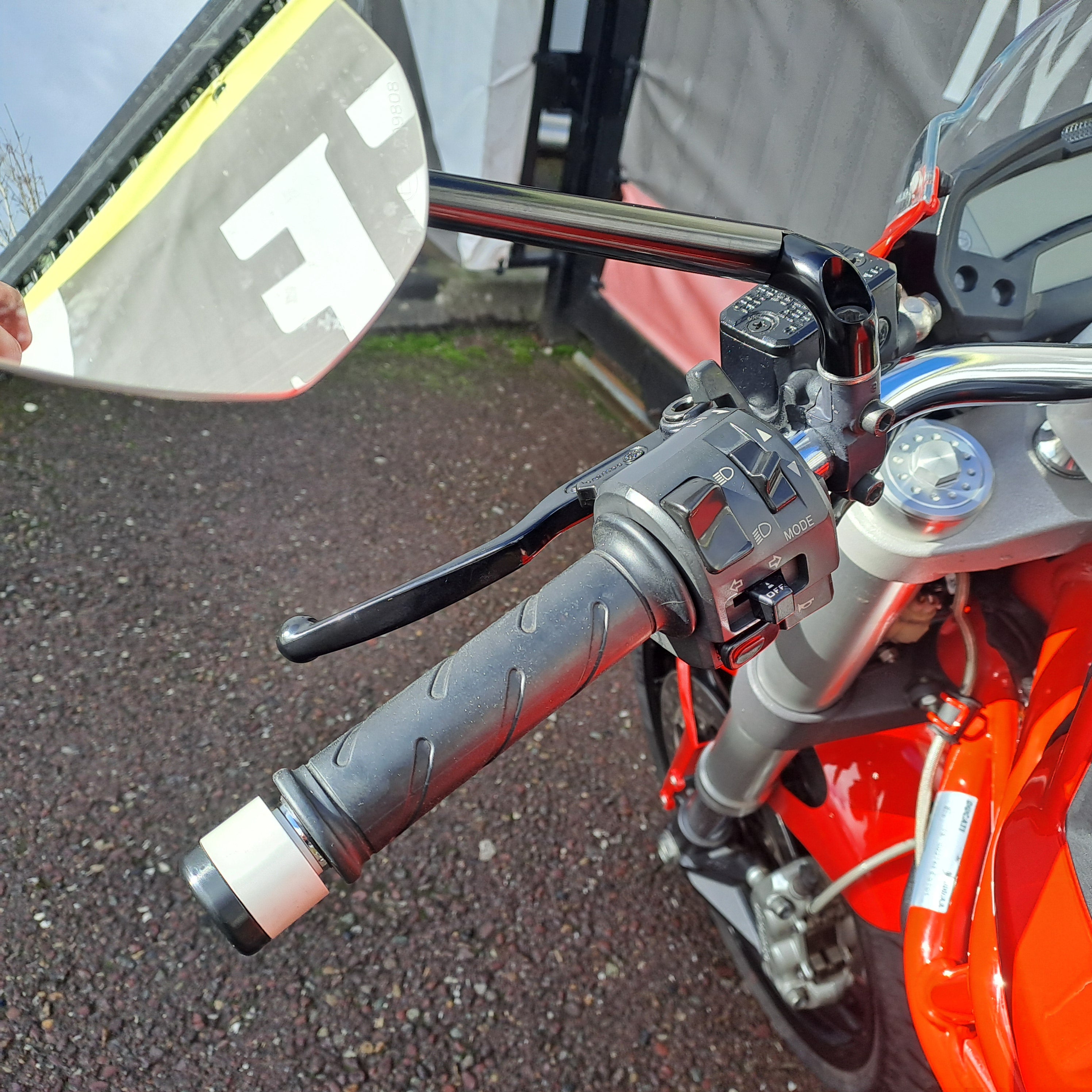 2009 DUCATI MONSTER 696