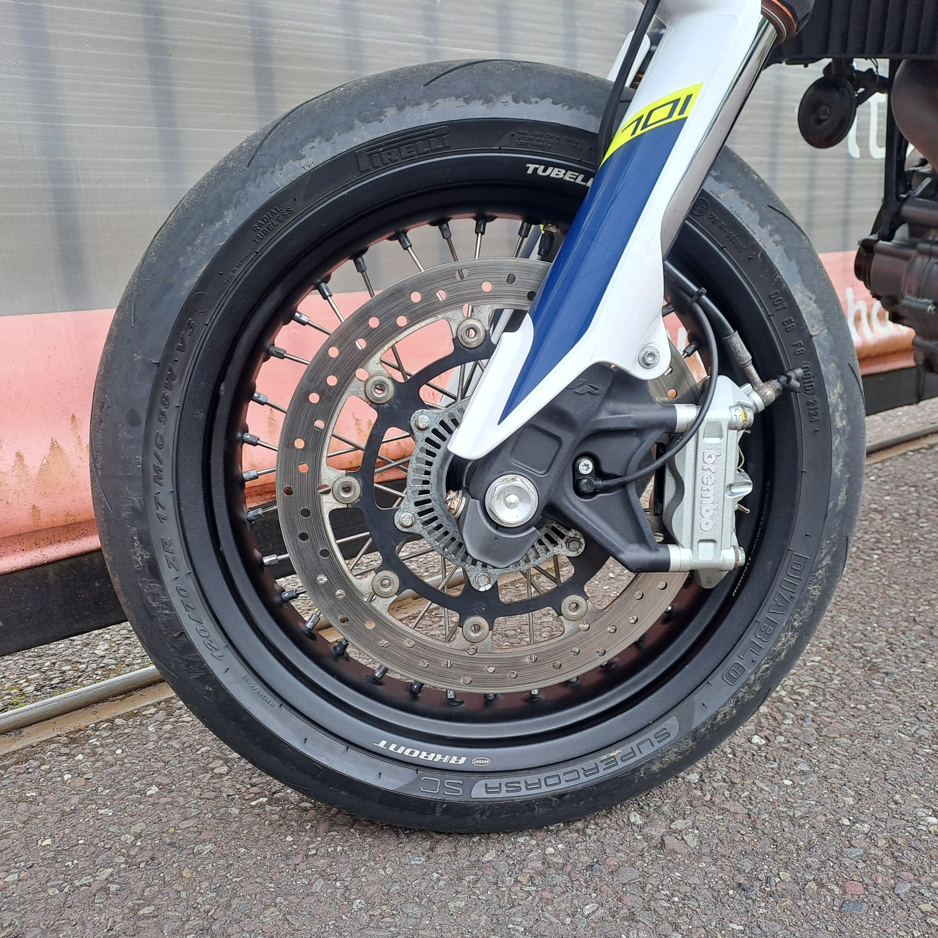 2017 HUSQVARNA SUPERMOTO 701