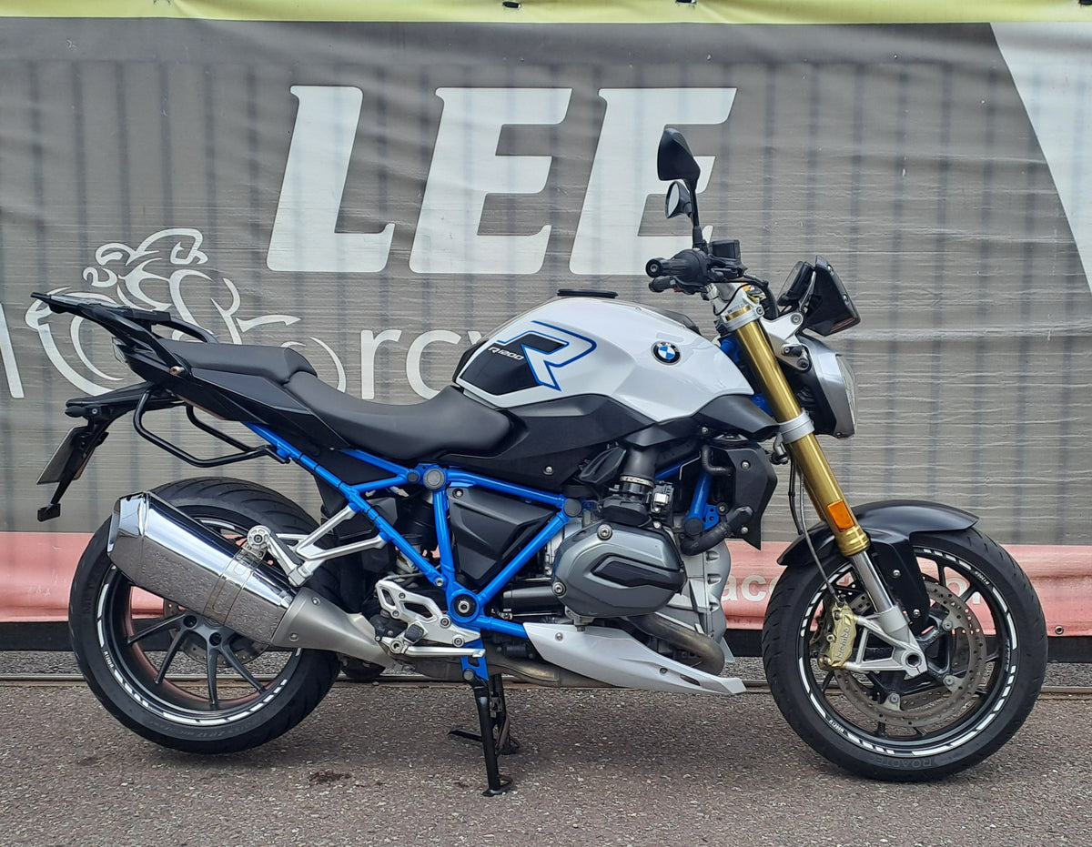 BMW R1200R