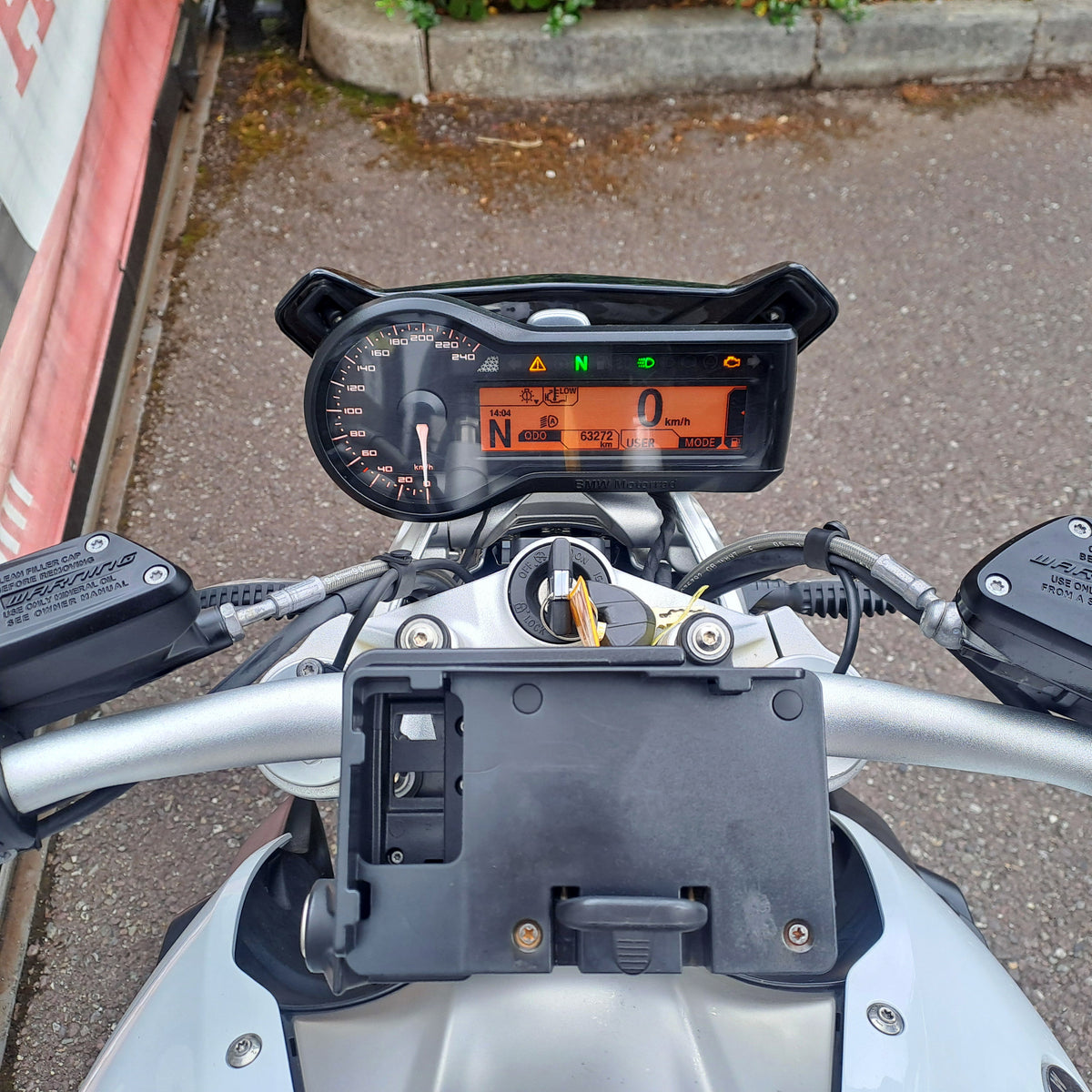 BMW R1200R