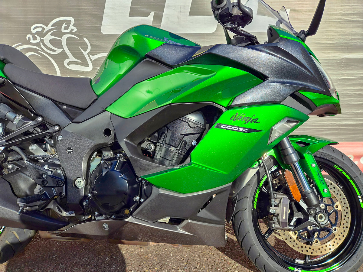 2020 Green Kawasaki Z1000-SX