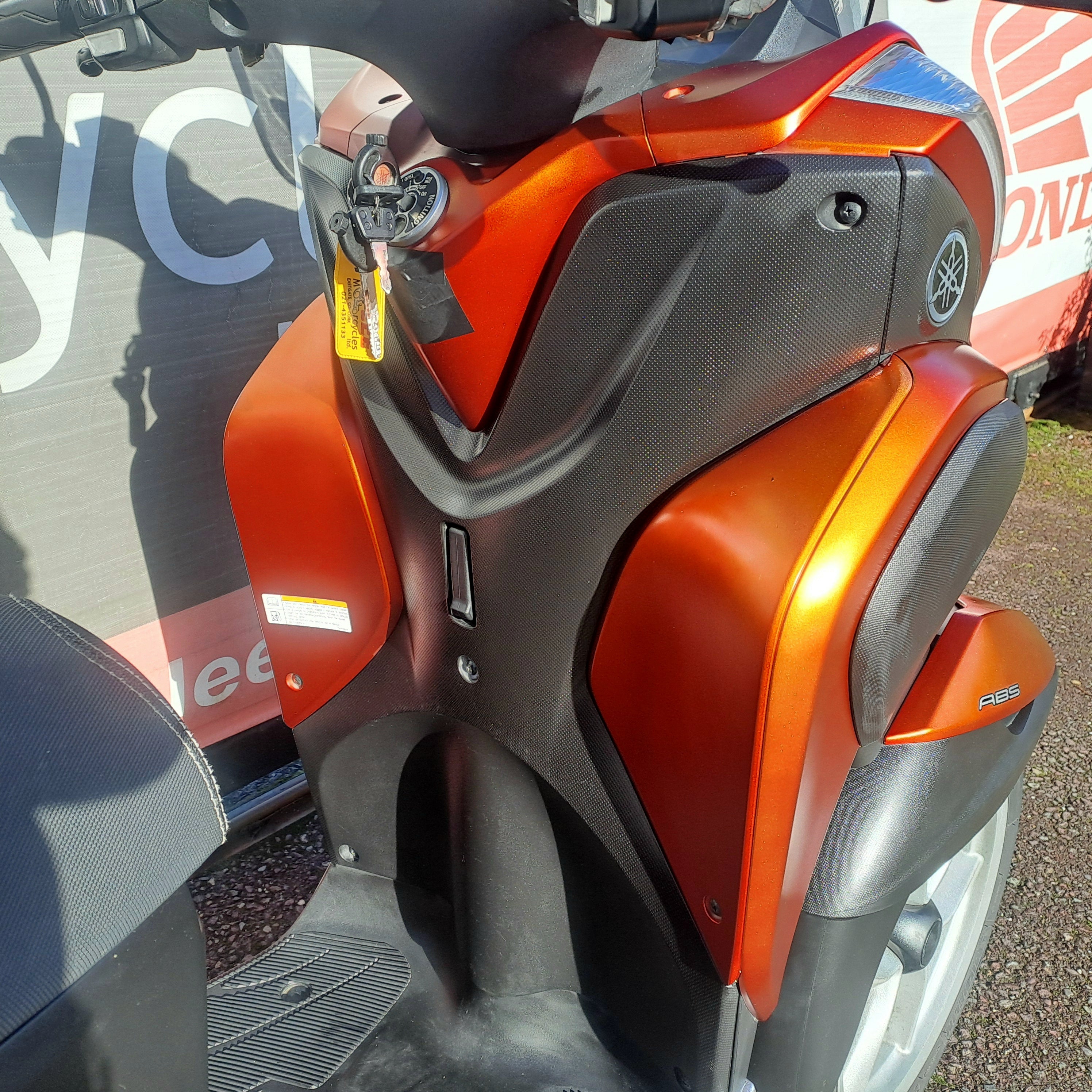 2018 YAMAHA TRICITY image 13