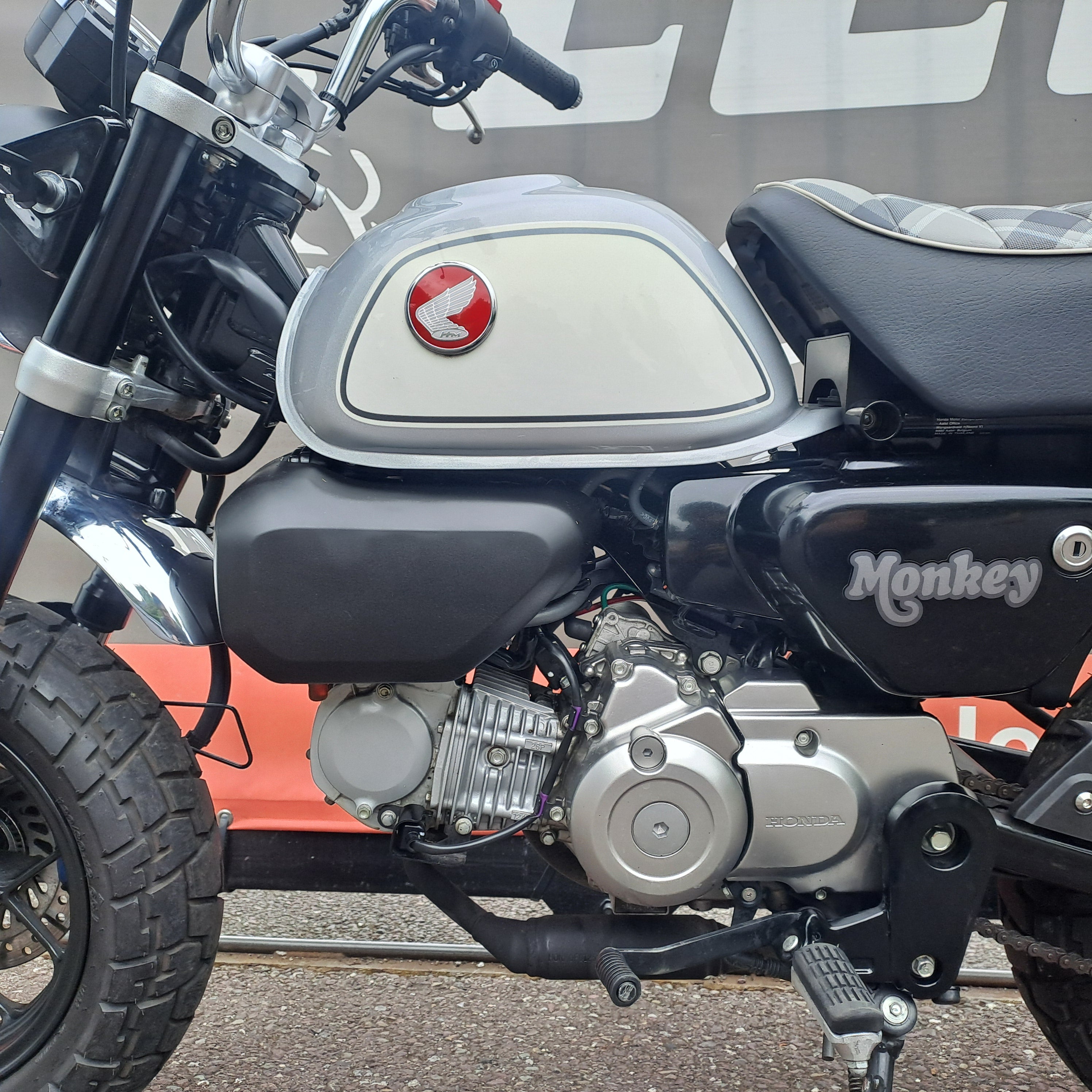 2023 HONDA Z125A MONKEY image 7