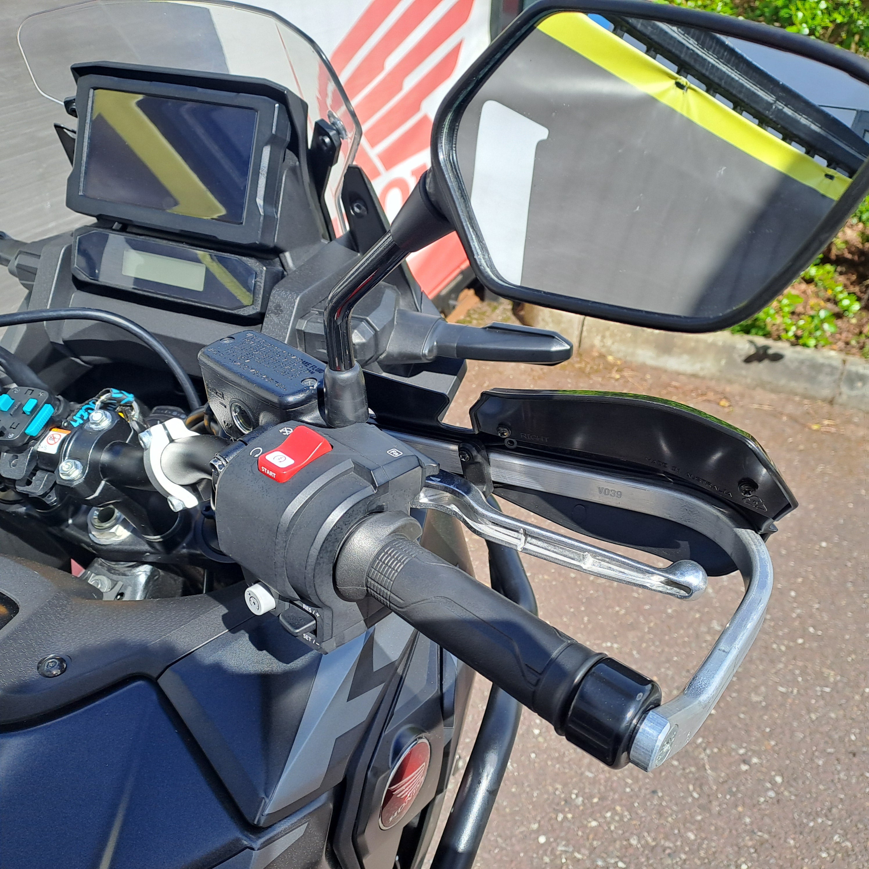 2023 HONDA CRF1100A AFRICA TWIN image 6