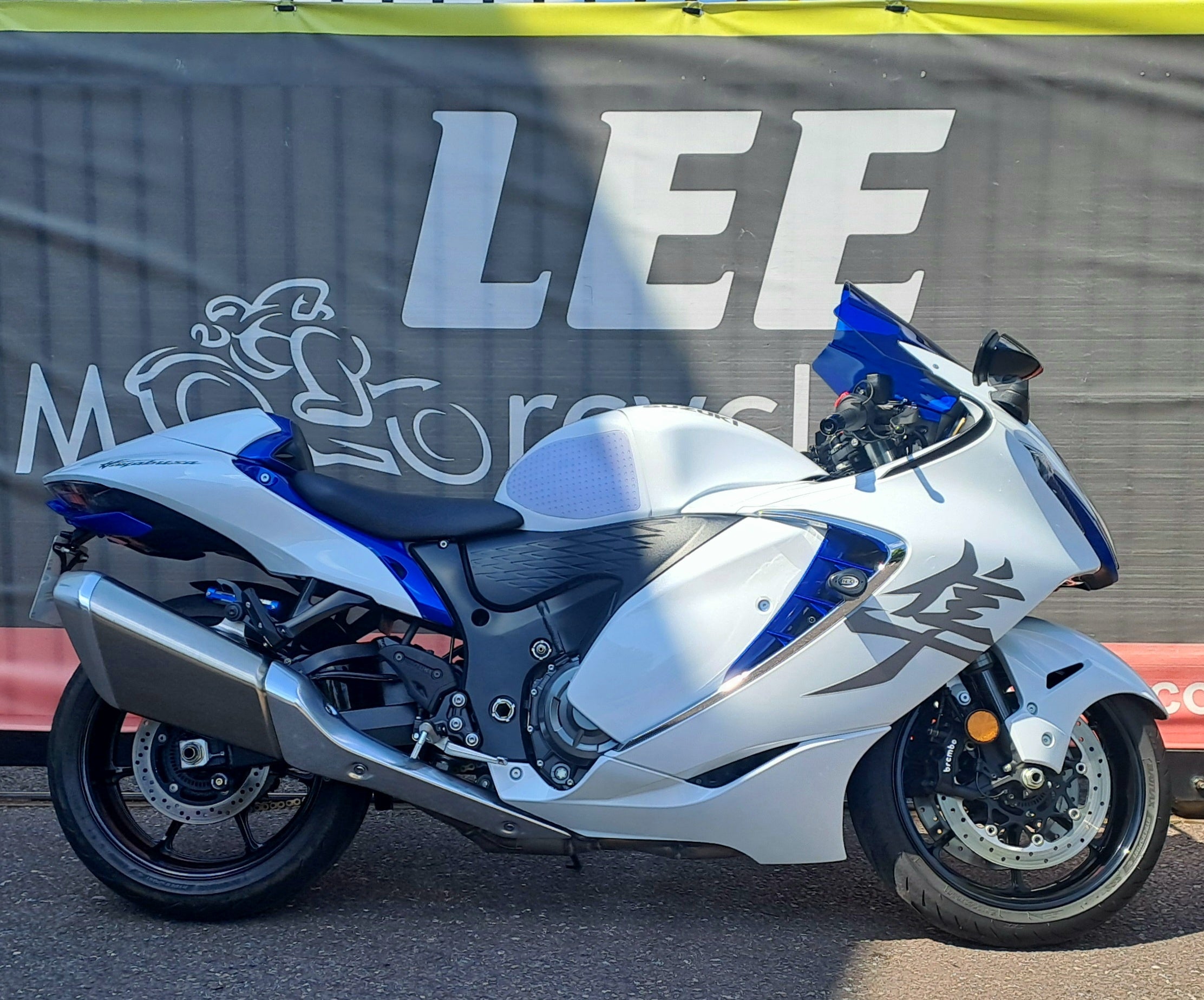 2023 SUZUKI GSX1300R HAYABUSA image 0
