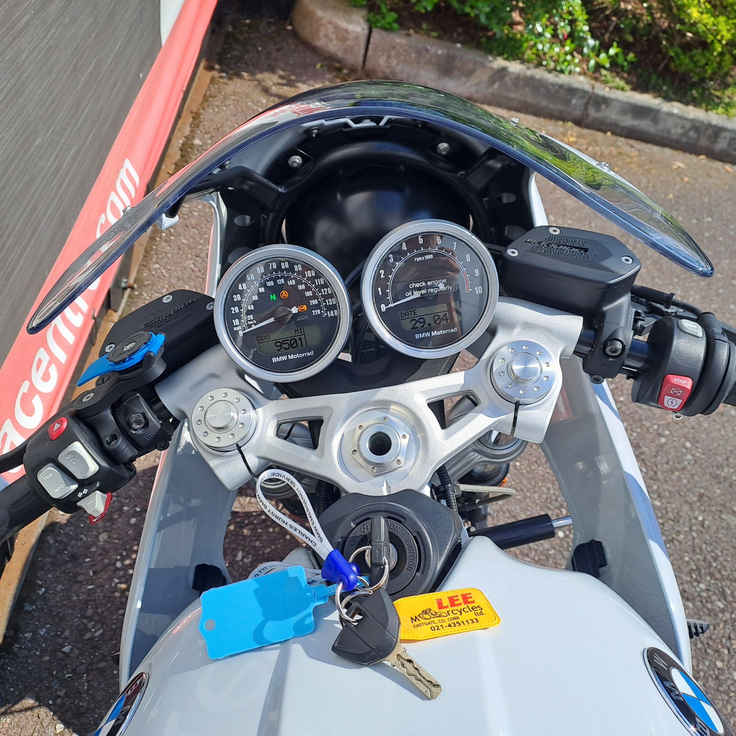 2018 BMW R NINE T RACER image 5