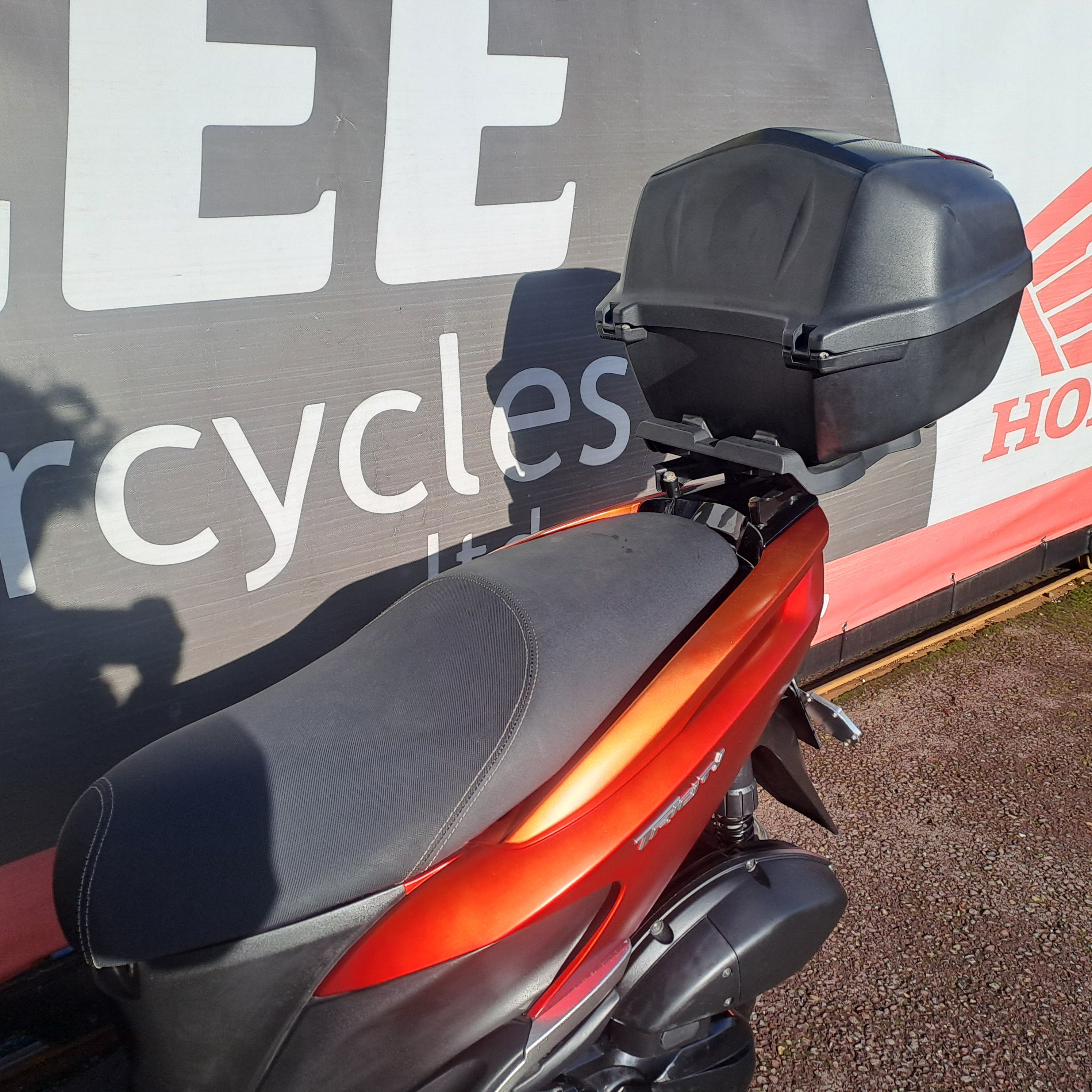 2018 YAMAHA TRICITY image 5