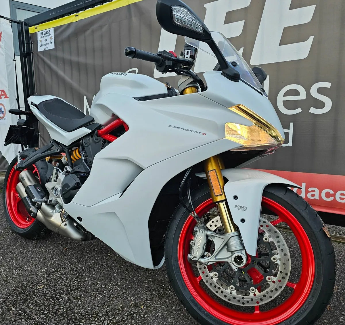 2021 Ducati Supersport S