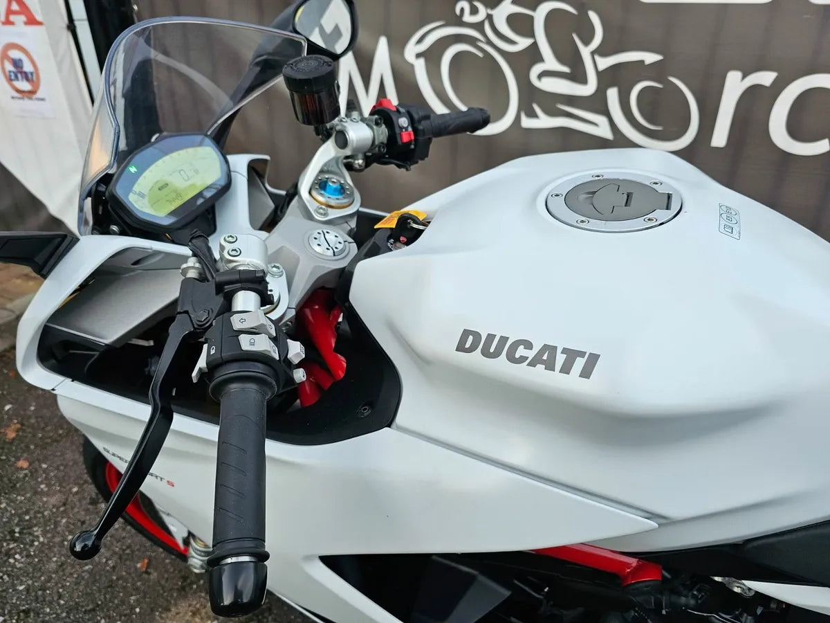 2021 Ducati Supersport S