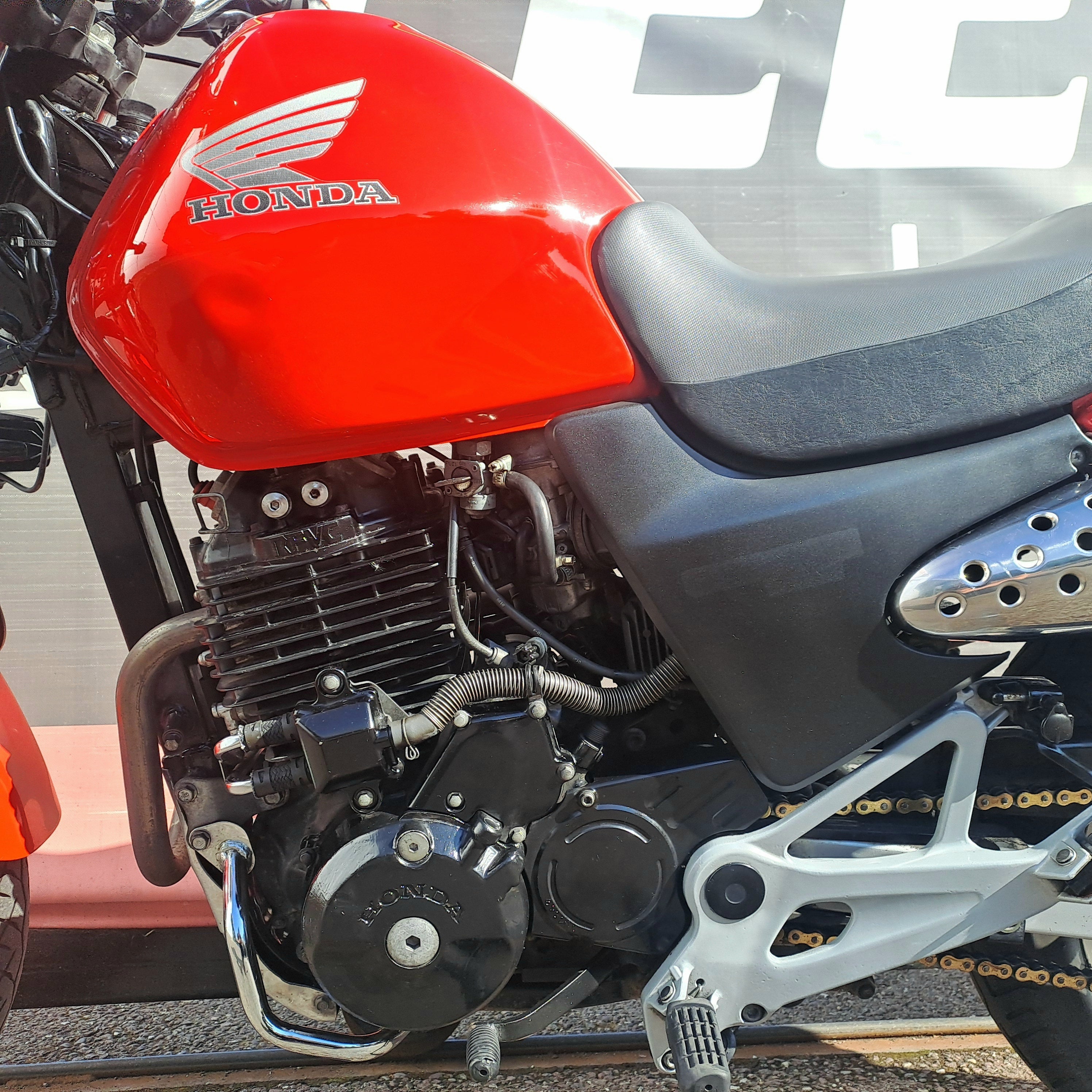 2000 HONDA SLR650 image 9