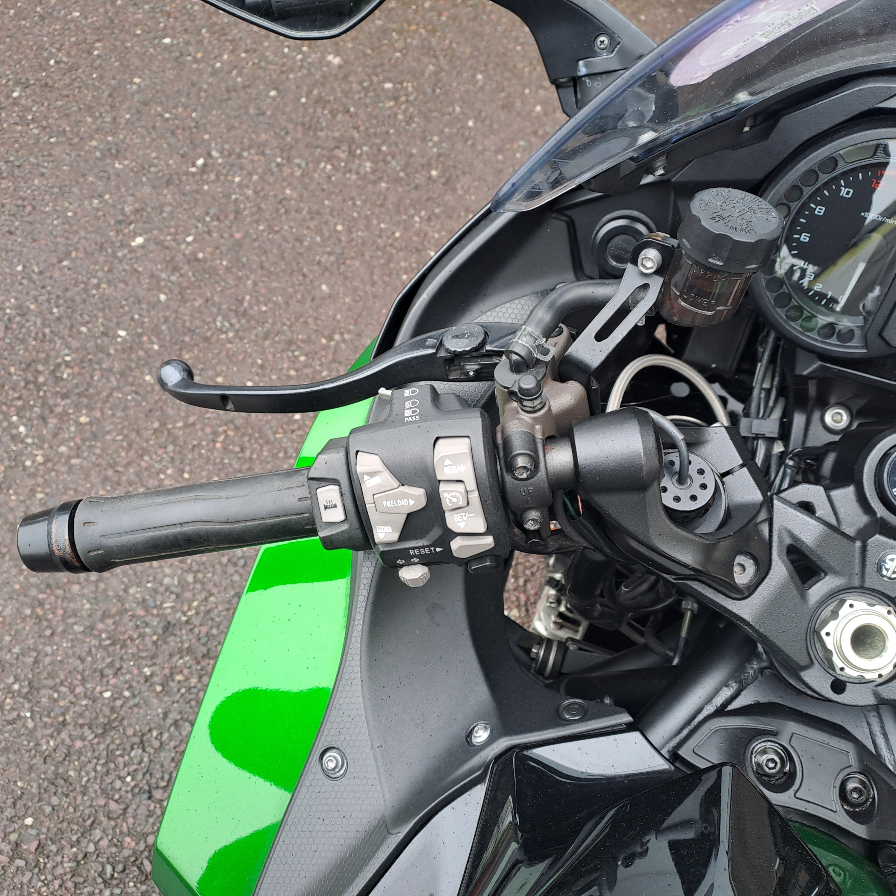 2020 KAWASAKI NINJA H2 SX SE+ TOURING image 5