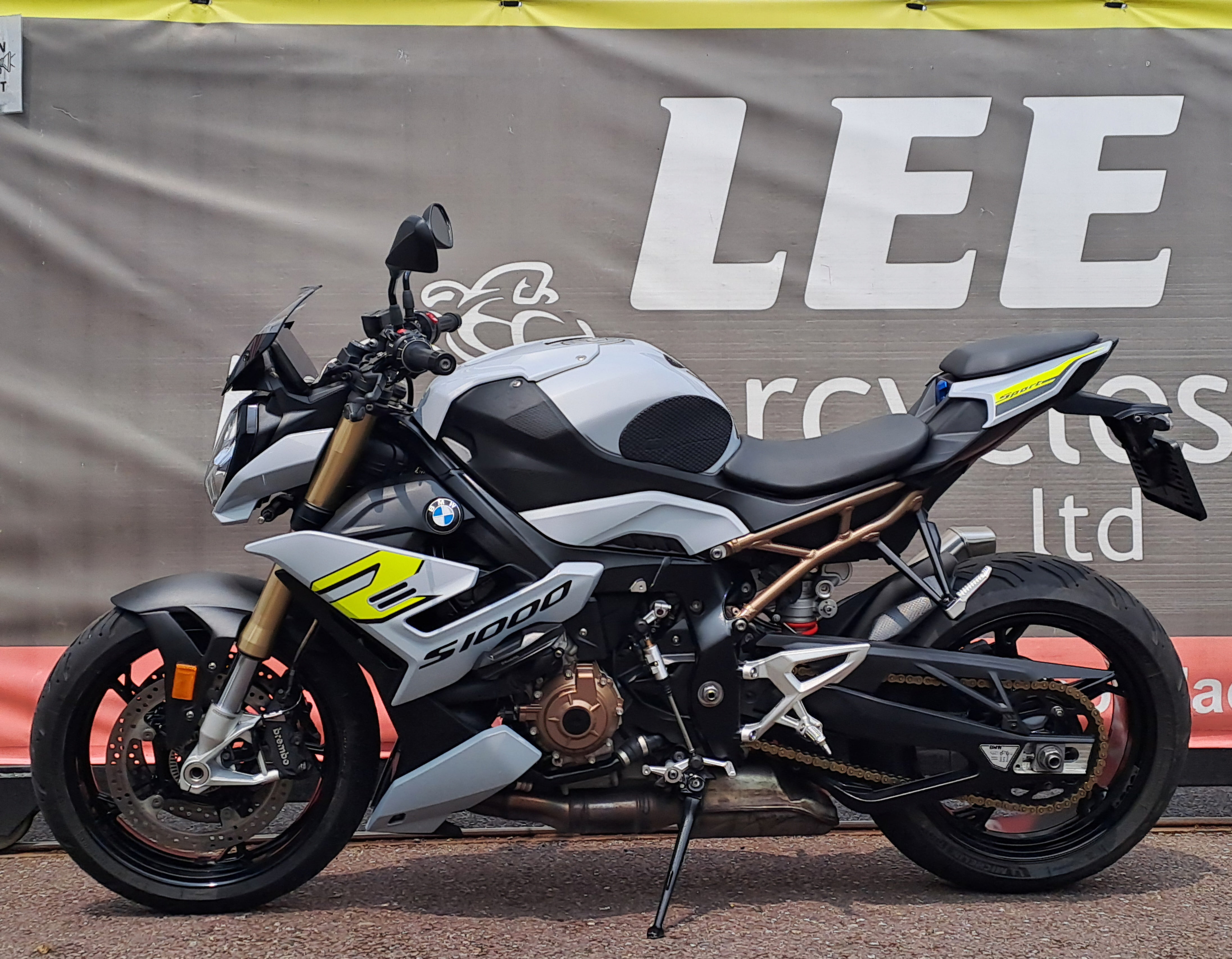 2022 BMW S1000R