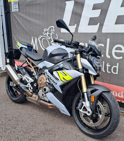 2022 BMW S1000R