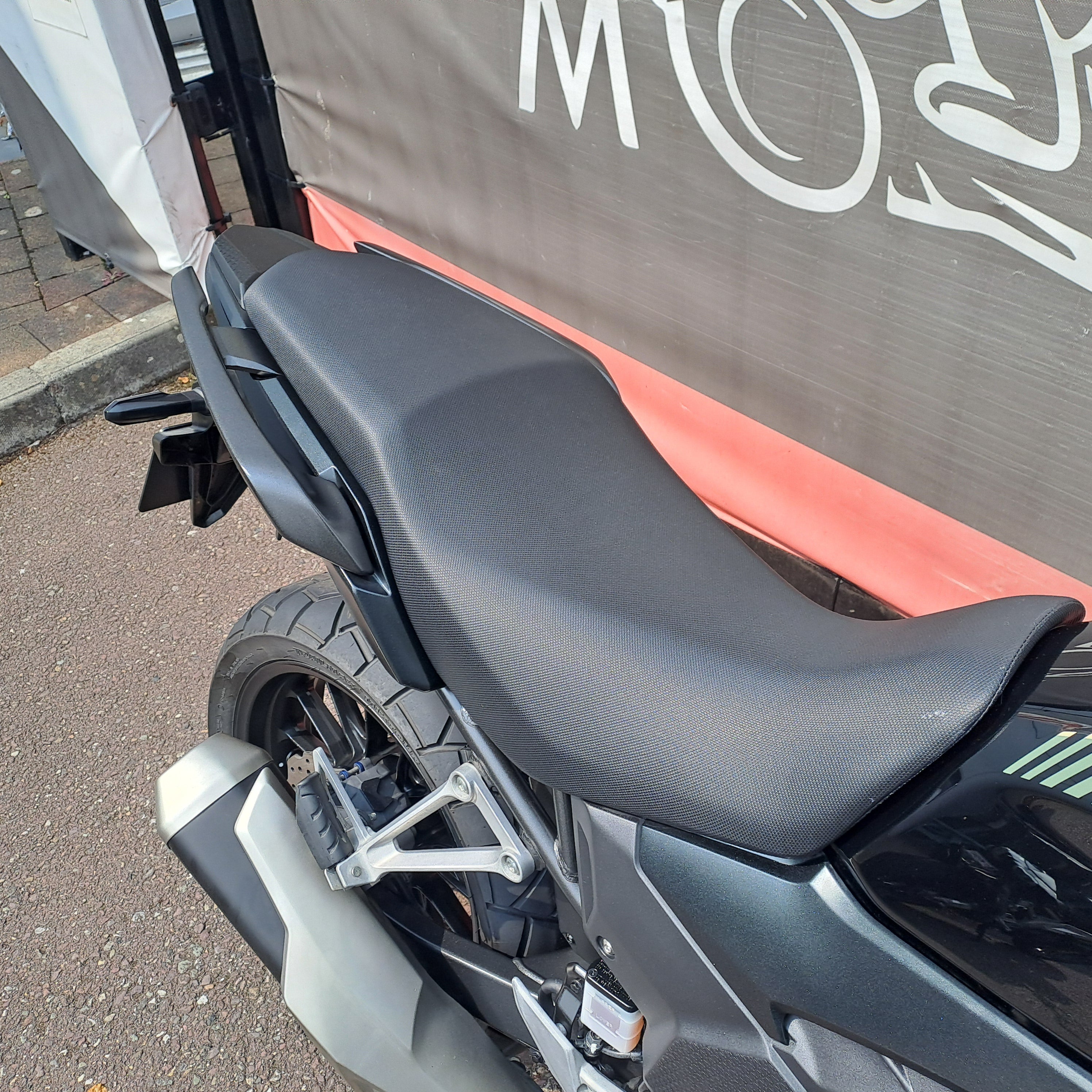 2023 HONDA CB500X