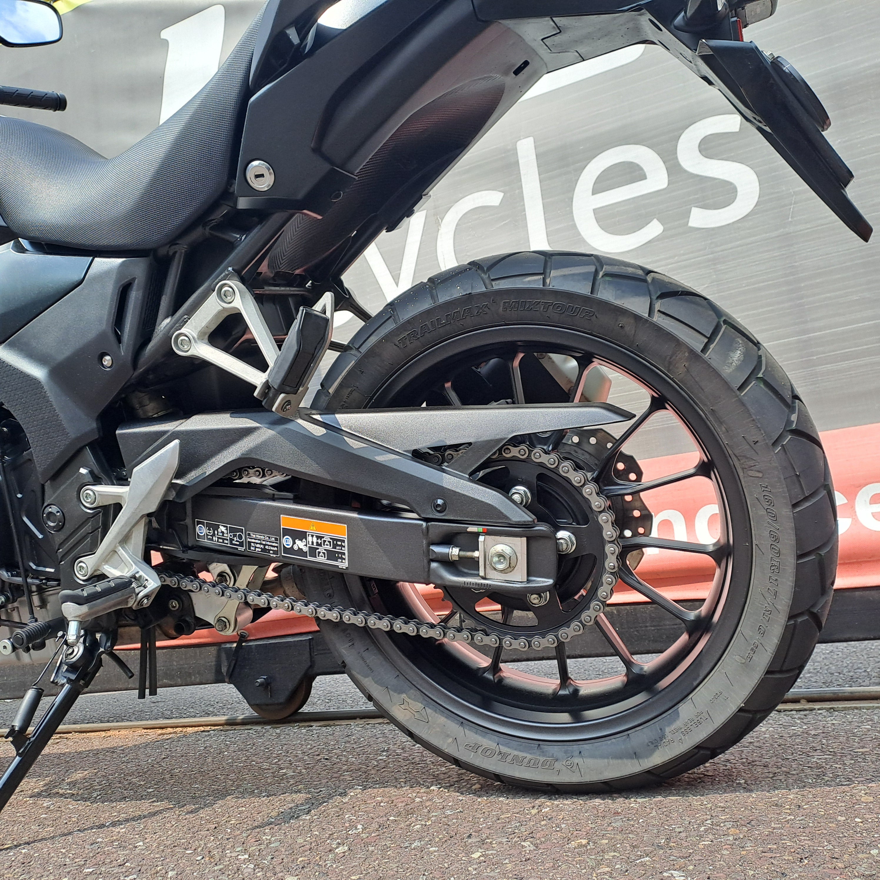 2023 HONDA CB500X