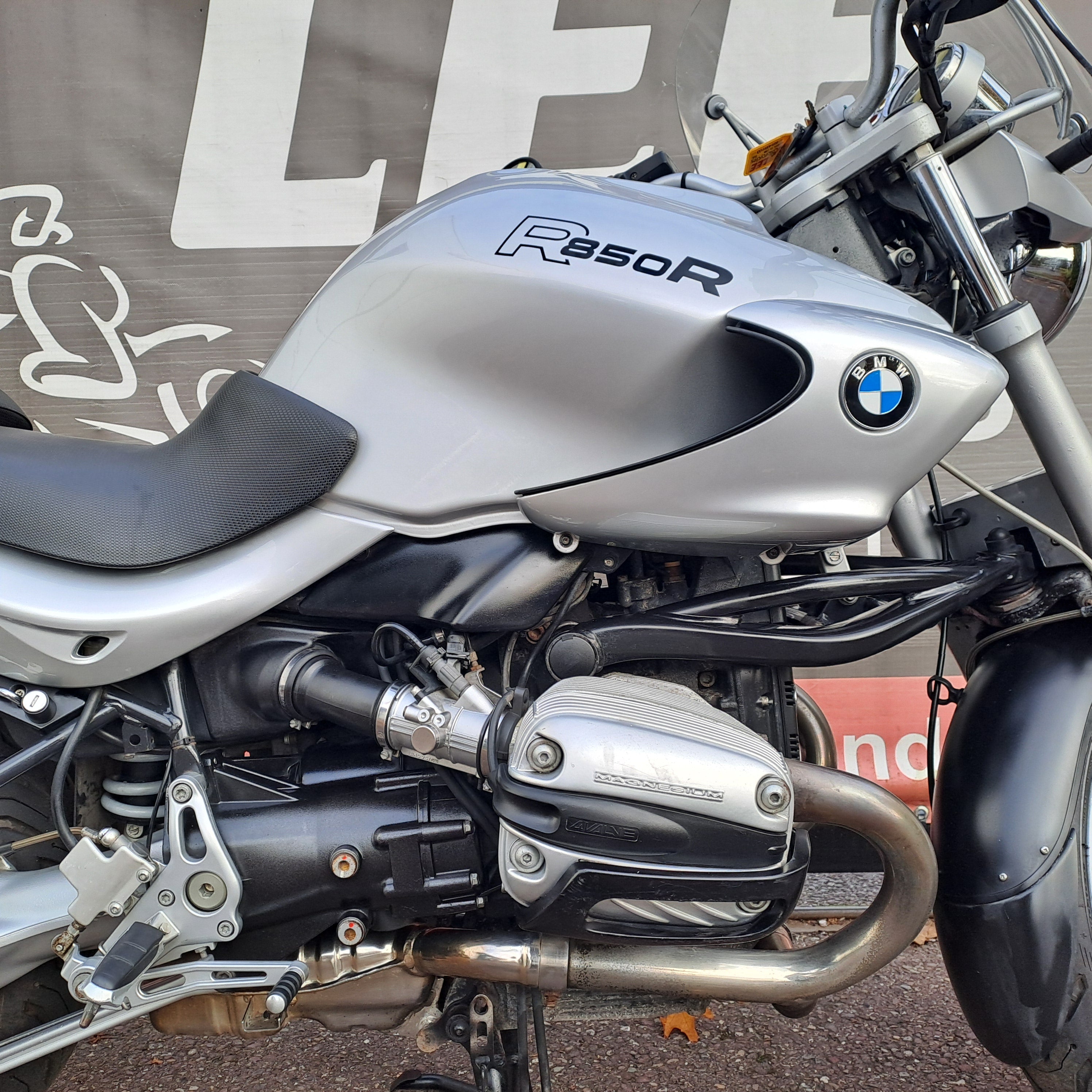 2004 BMW R850R
