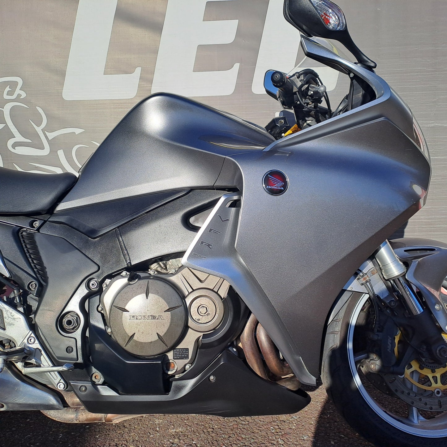 2010 HONDA VFR1200F