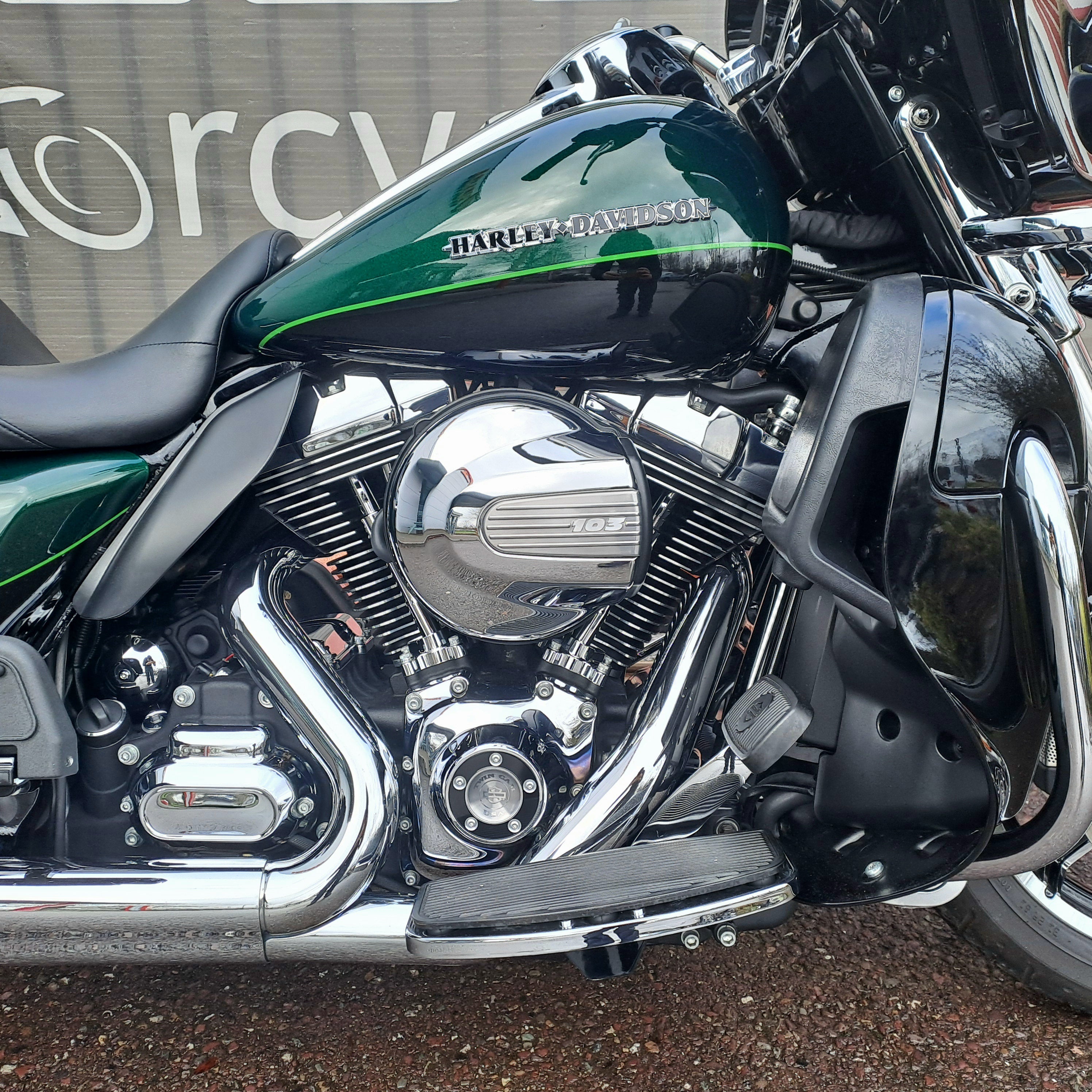 2016 HARLEY DAVIDSON ULTRA LIMITED LOW