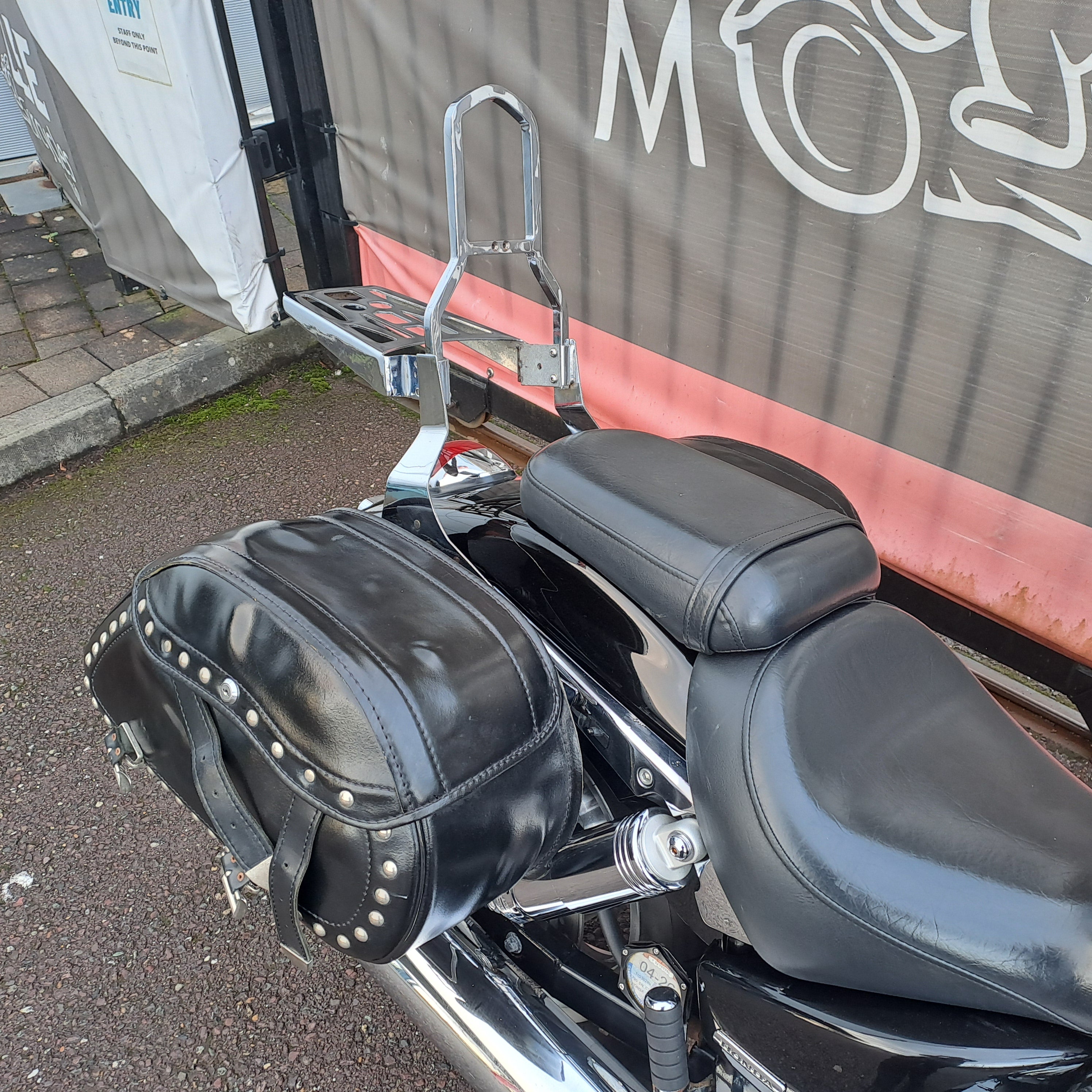 2011 HONDA VTX1800