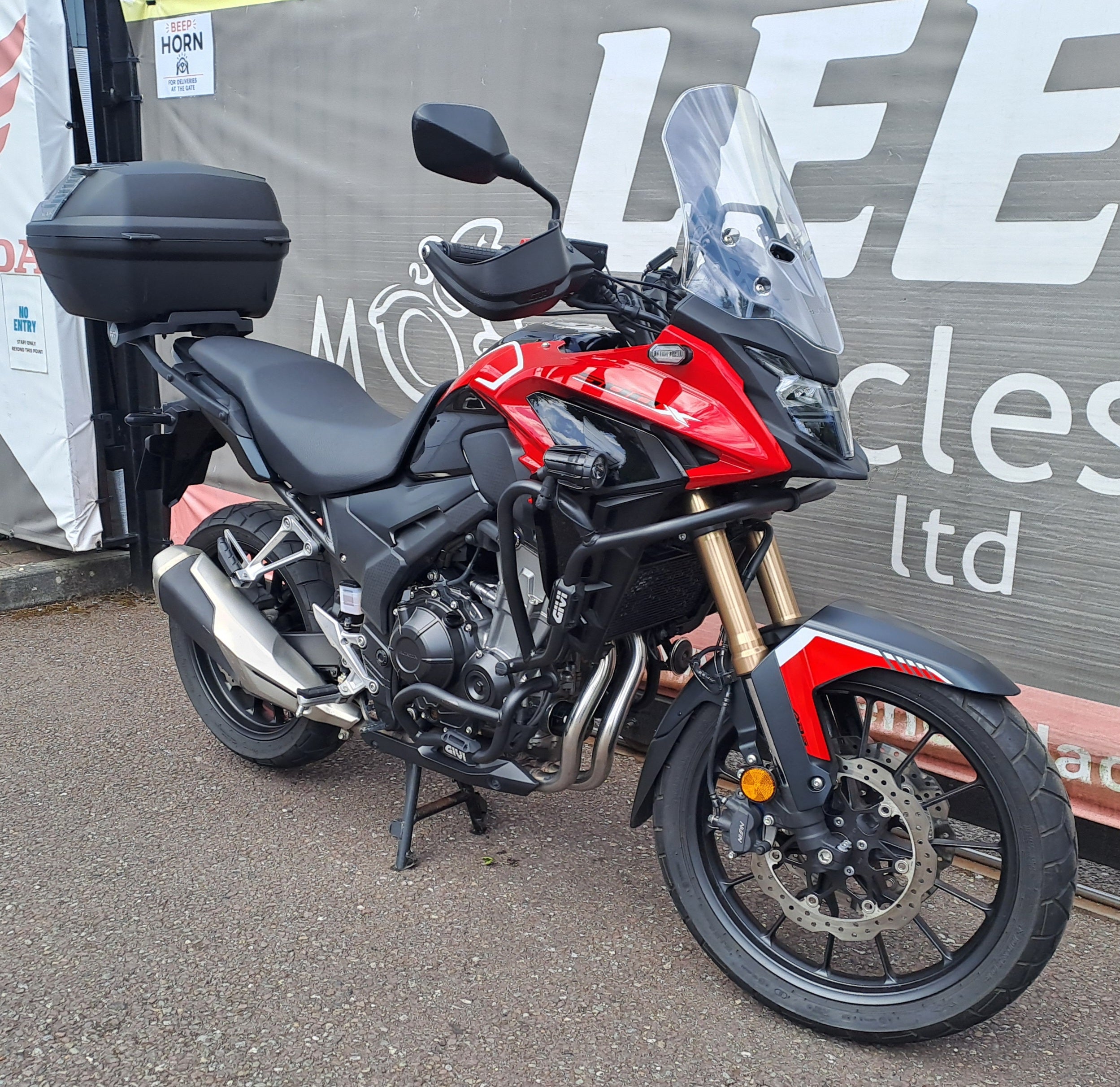 2023 HONDA CB500X