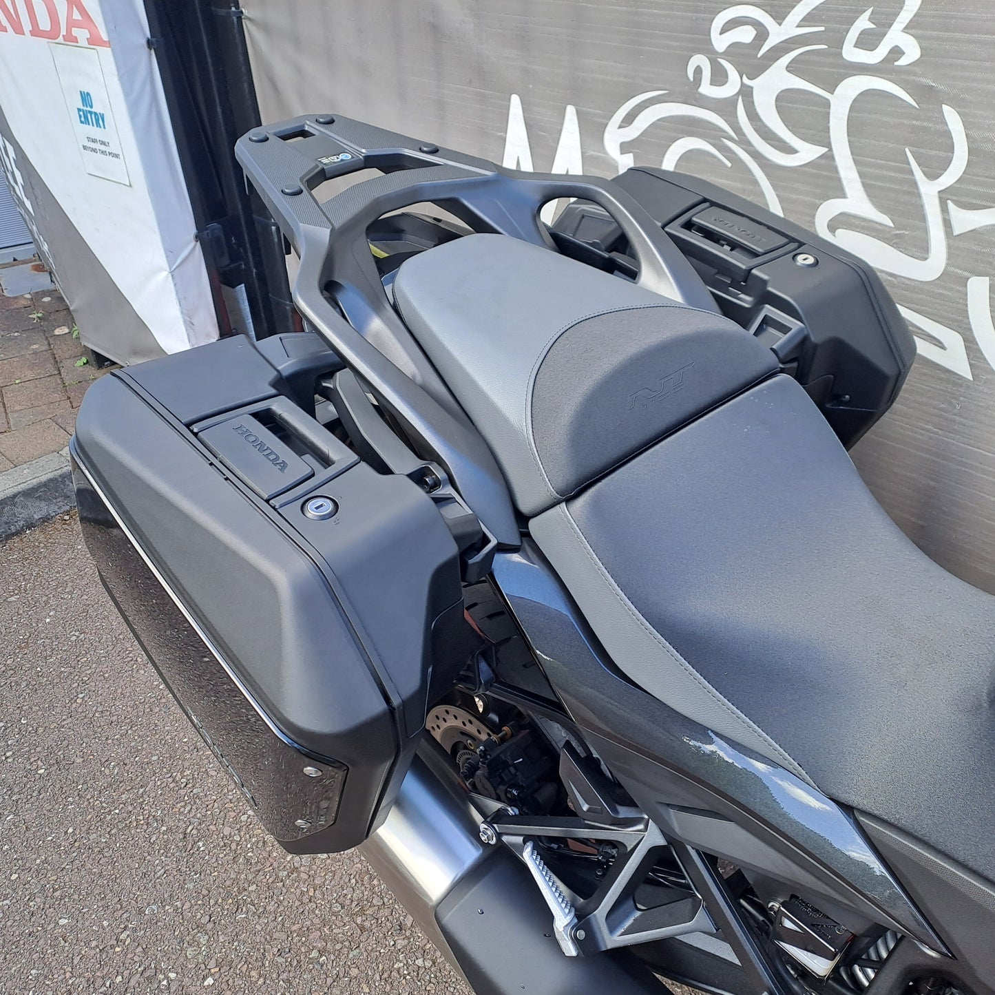 Honda NT1100D-P 2025