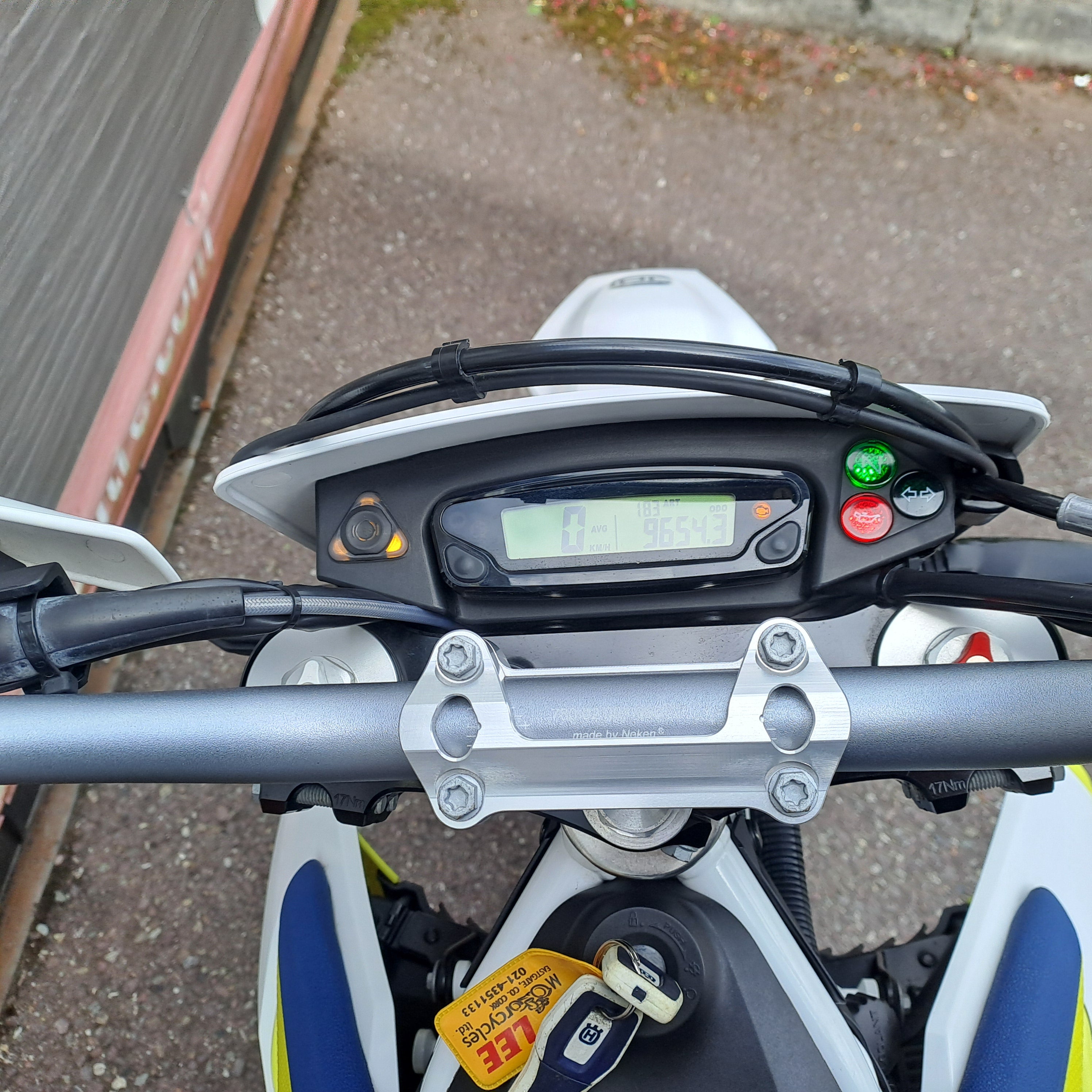 2017 HUSQVARNA SUPERMOTO 701