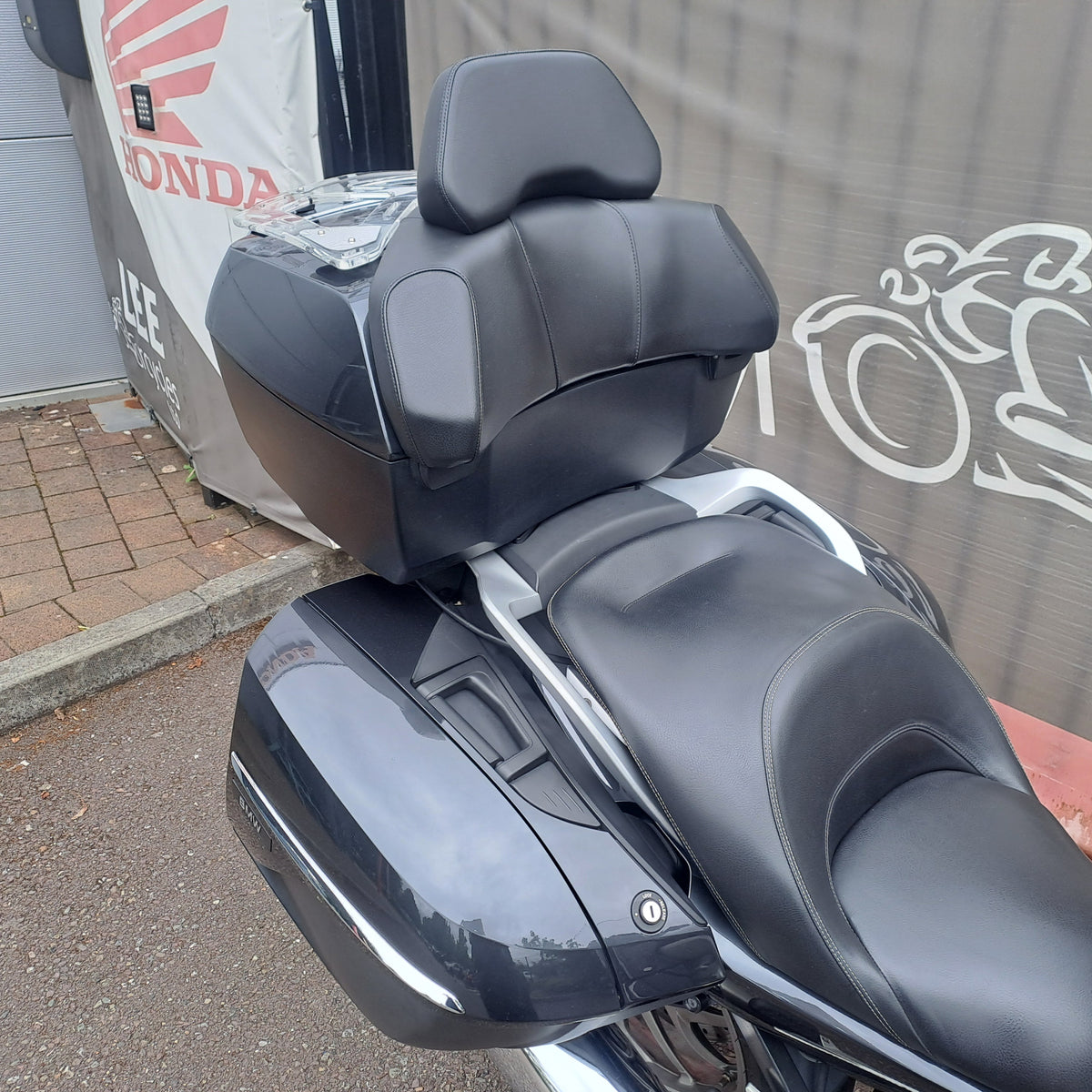 2014 K1600 GTL Black