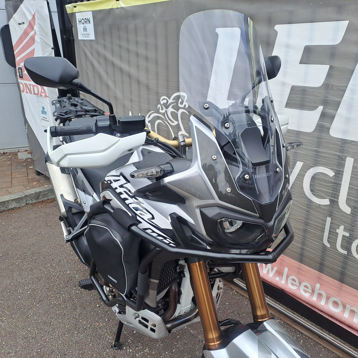 CRF 1000 Africa Twin DCT