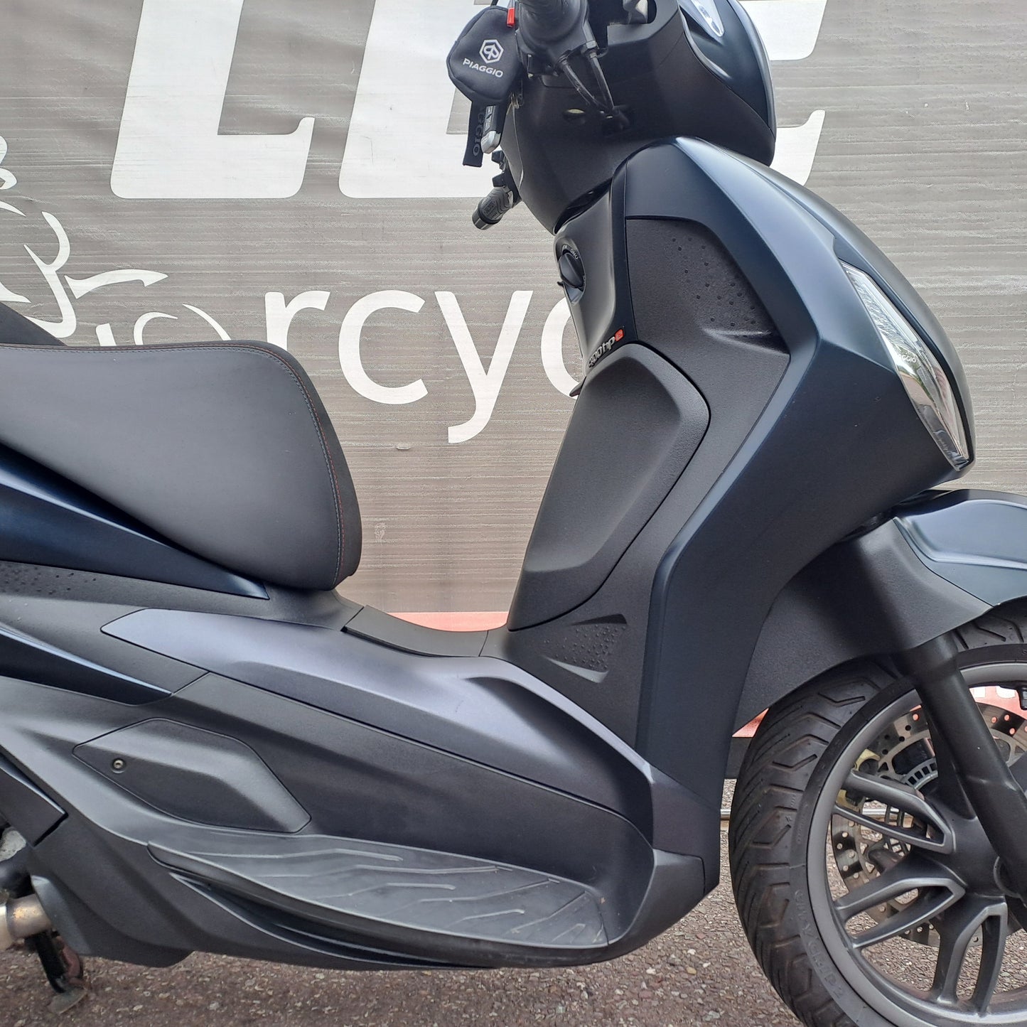 2024 PIAGGIO BEVERLY 400