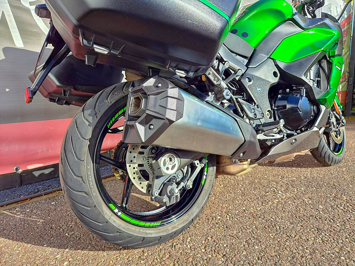 2020 Green Kawasaki Z1000-SX